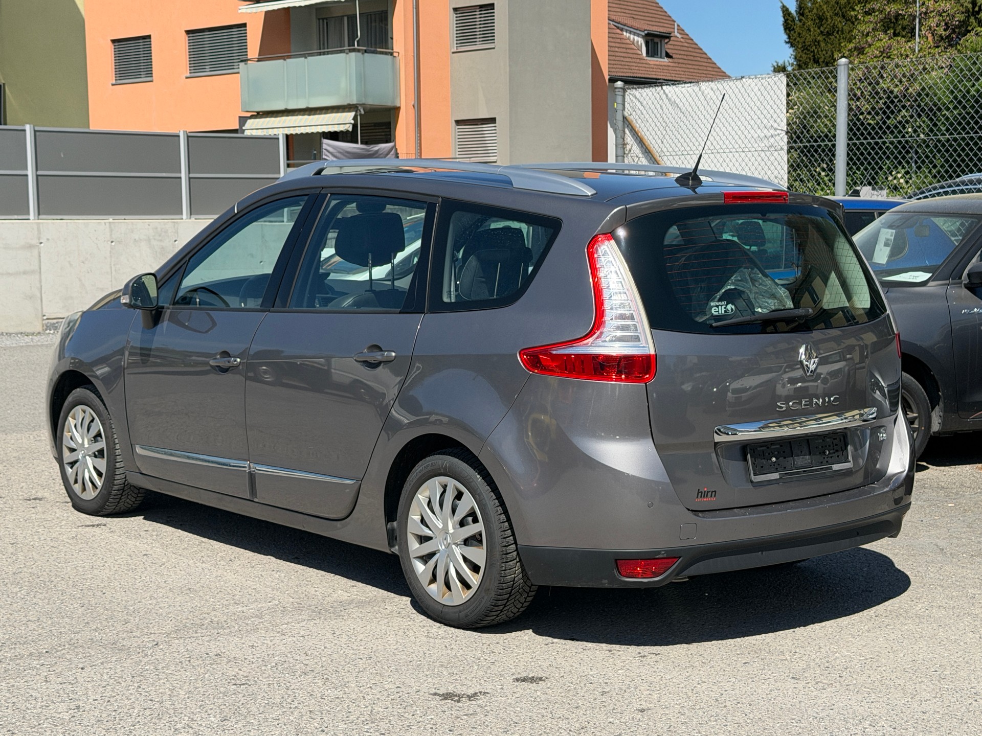 RENAULT Grand Scénic 1.4 16V Turbo Bose-image-13