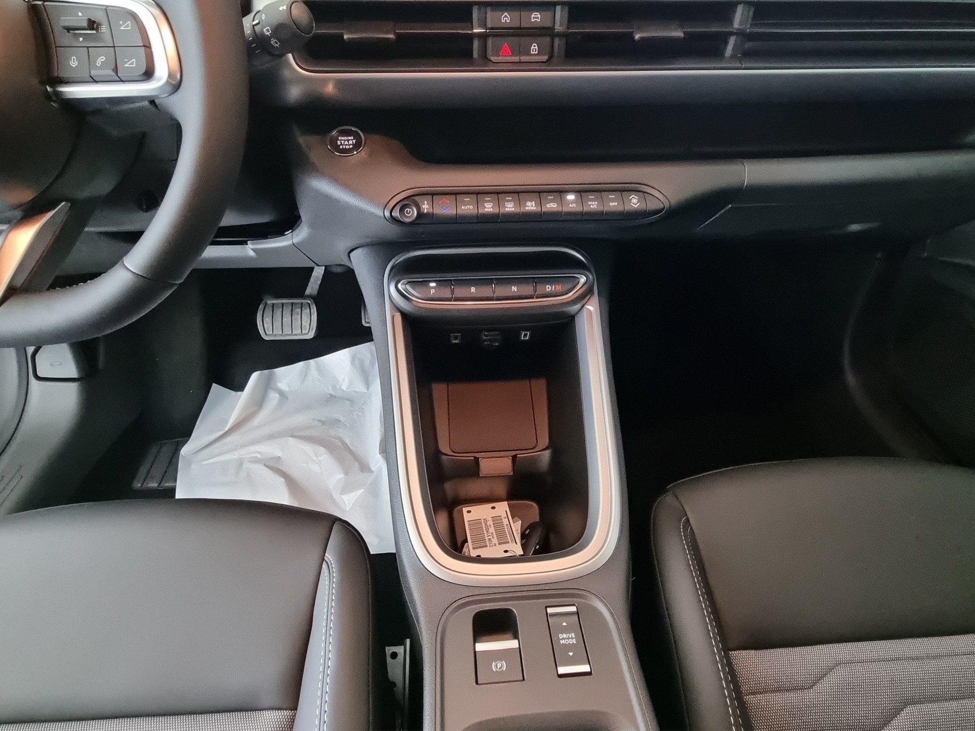 JEEP Avenger 1.2 MHEV Upland 4xe-image-8