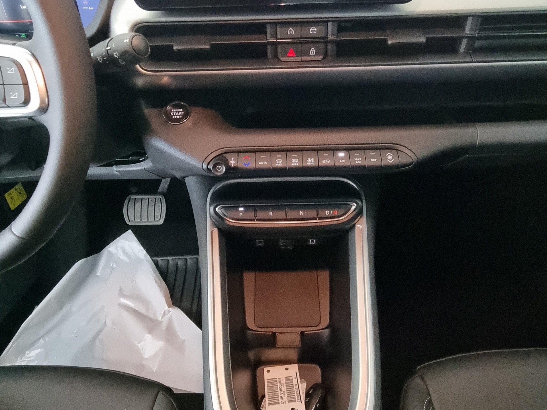 JEEP Avenger 1.2 MHEV Upland 4xe-image-13
