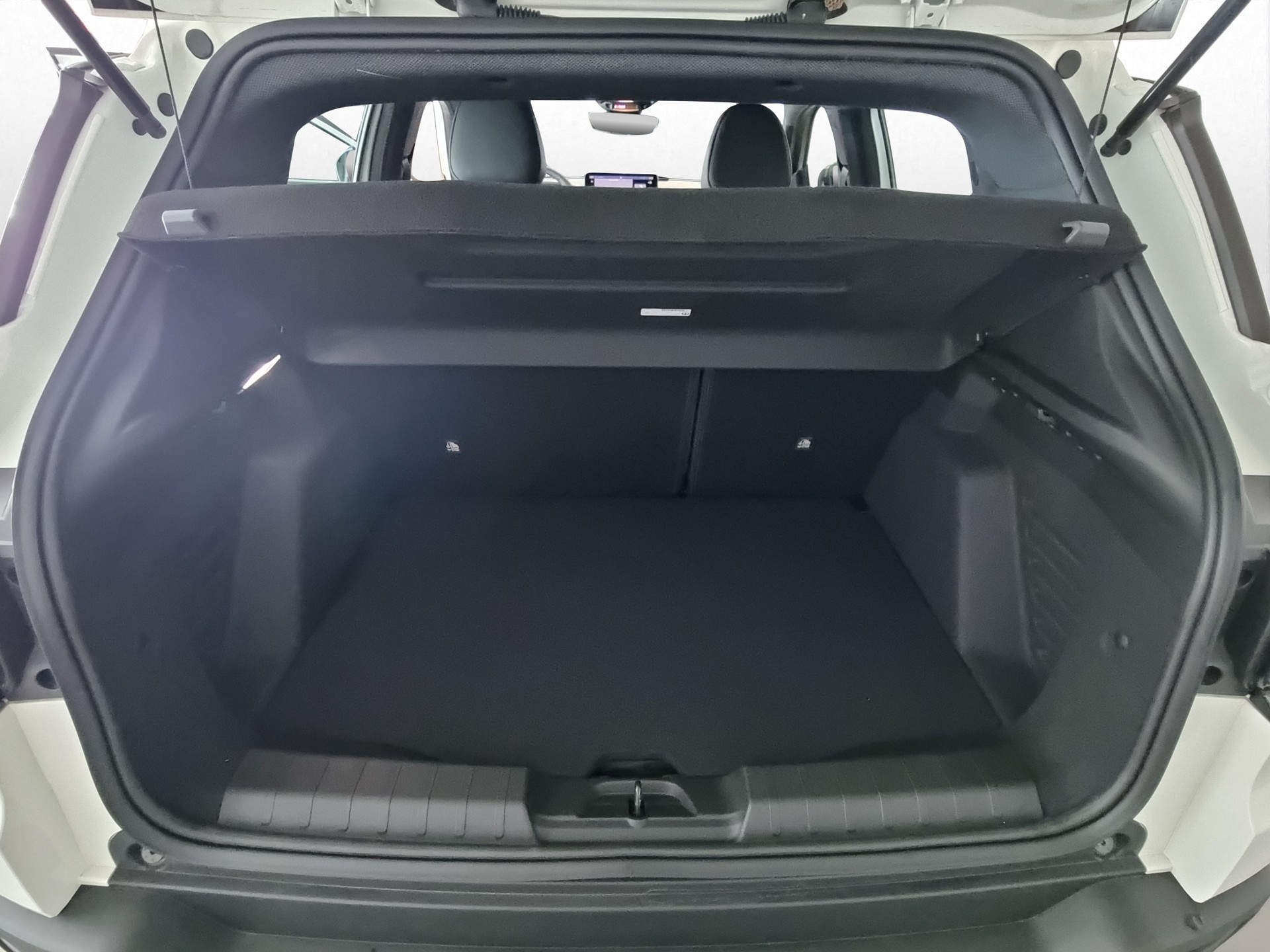 JEEP Avenger 1.2 MHEV Upland 4xe-image-14