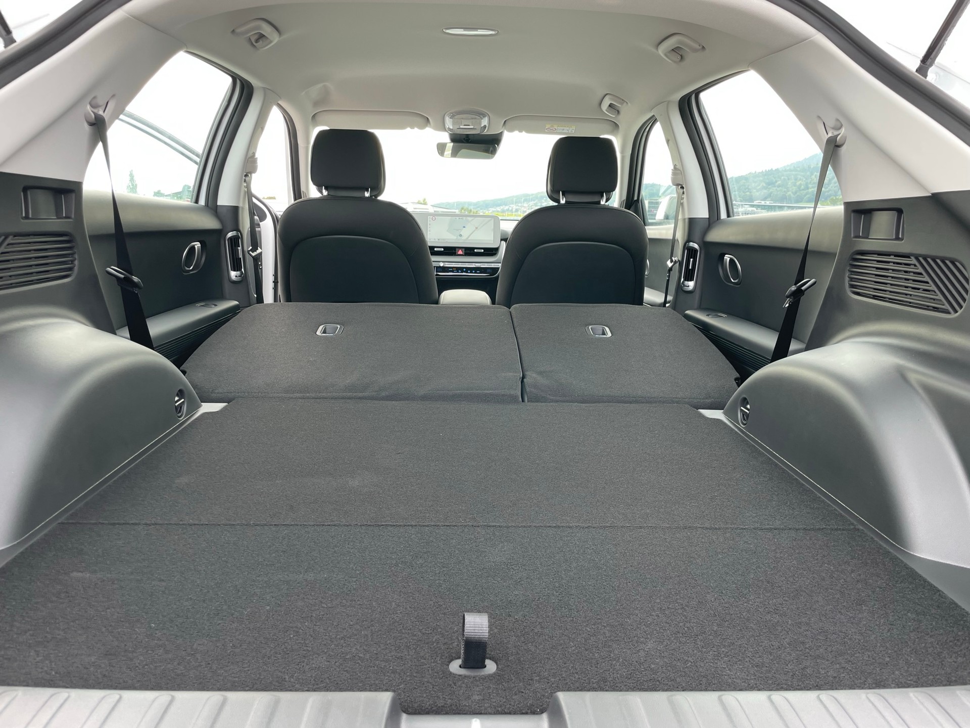 HYUNDAI Ioniq 5 77kWh Origo 4WD-image-14