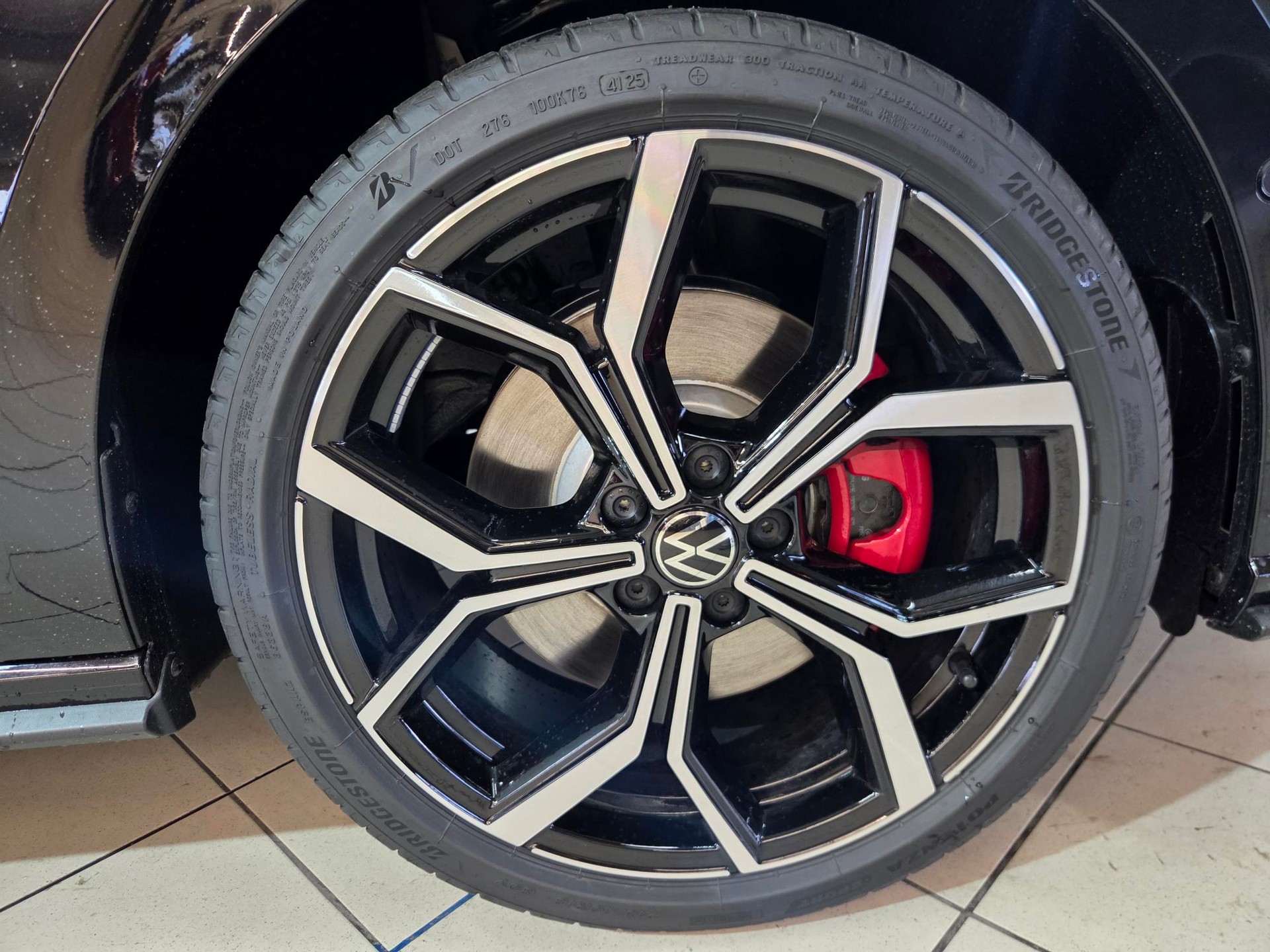 VW Polo 2.0 TSI GTI DSG-image-4