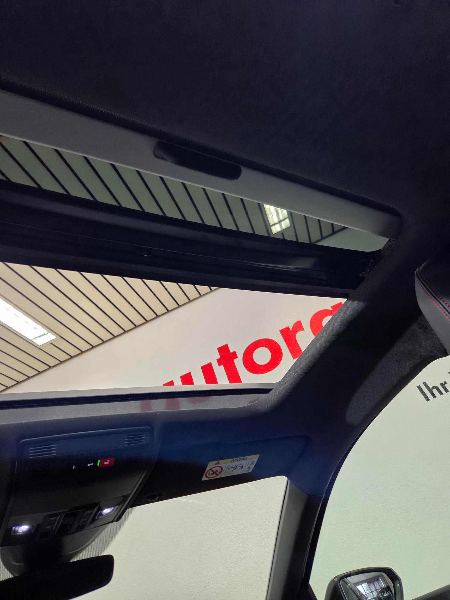 VW Polo 2.0 TSI GTI DSG-image-10