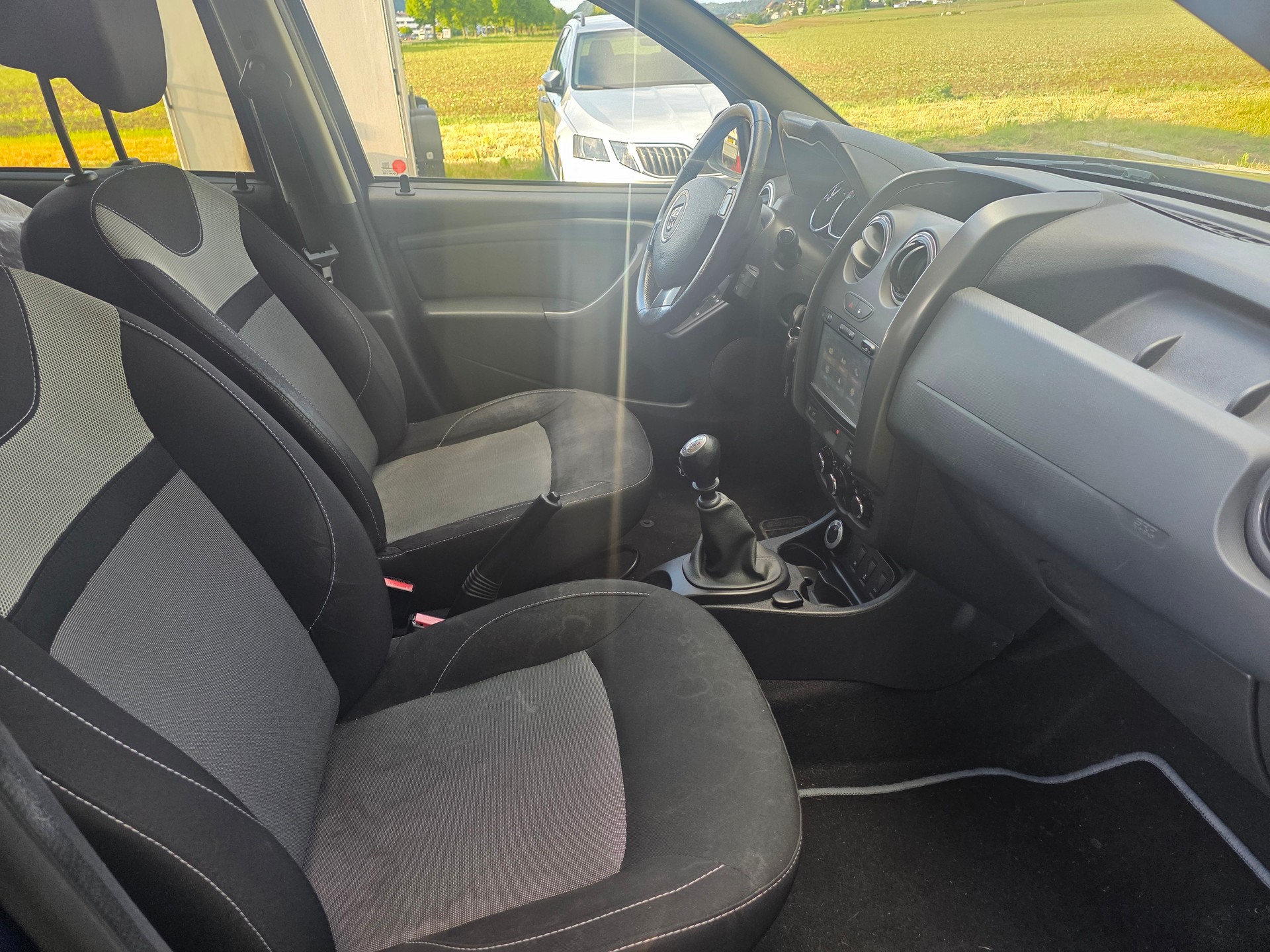DACIA Duster 1.2 T Fischer man's Friend 4x4-image-2