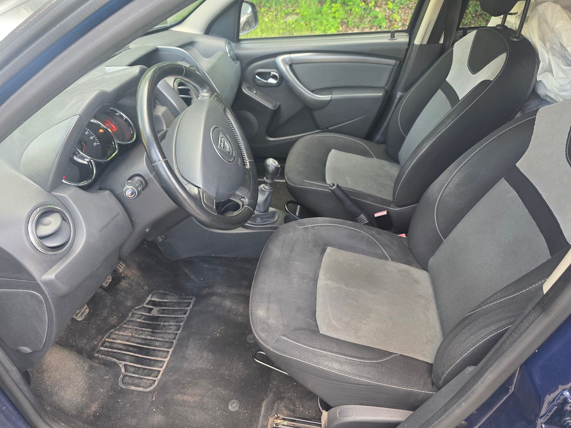 DACIA Duster 1.2 T Fischer man's Friend 4x4-image-12