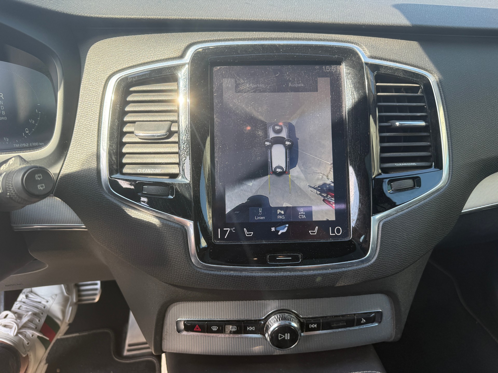 VOLVO XC90 T8 AWD R-Design Geartronic-image-9