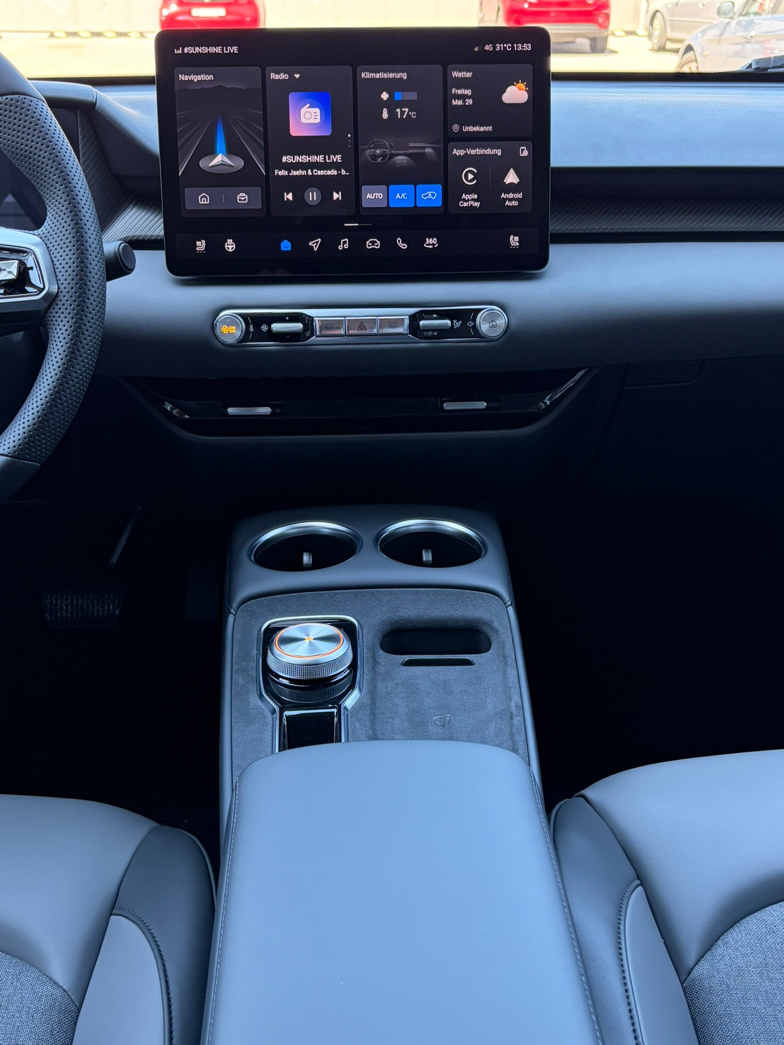 MG 4 EV 64kWh Premium-image-12