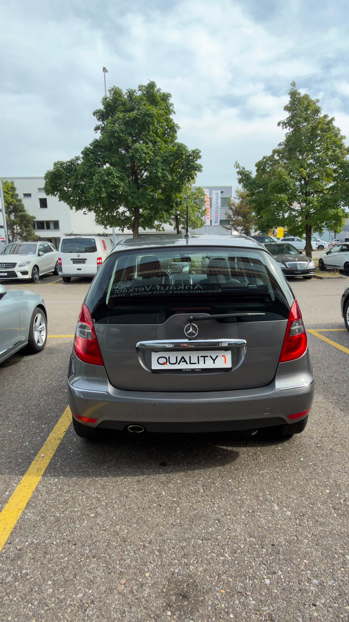 MERCEDES-BENZ A 180 Avantgarde Selection Autotronic-image-2