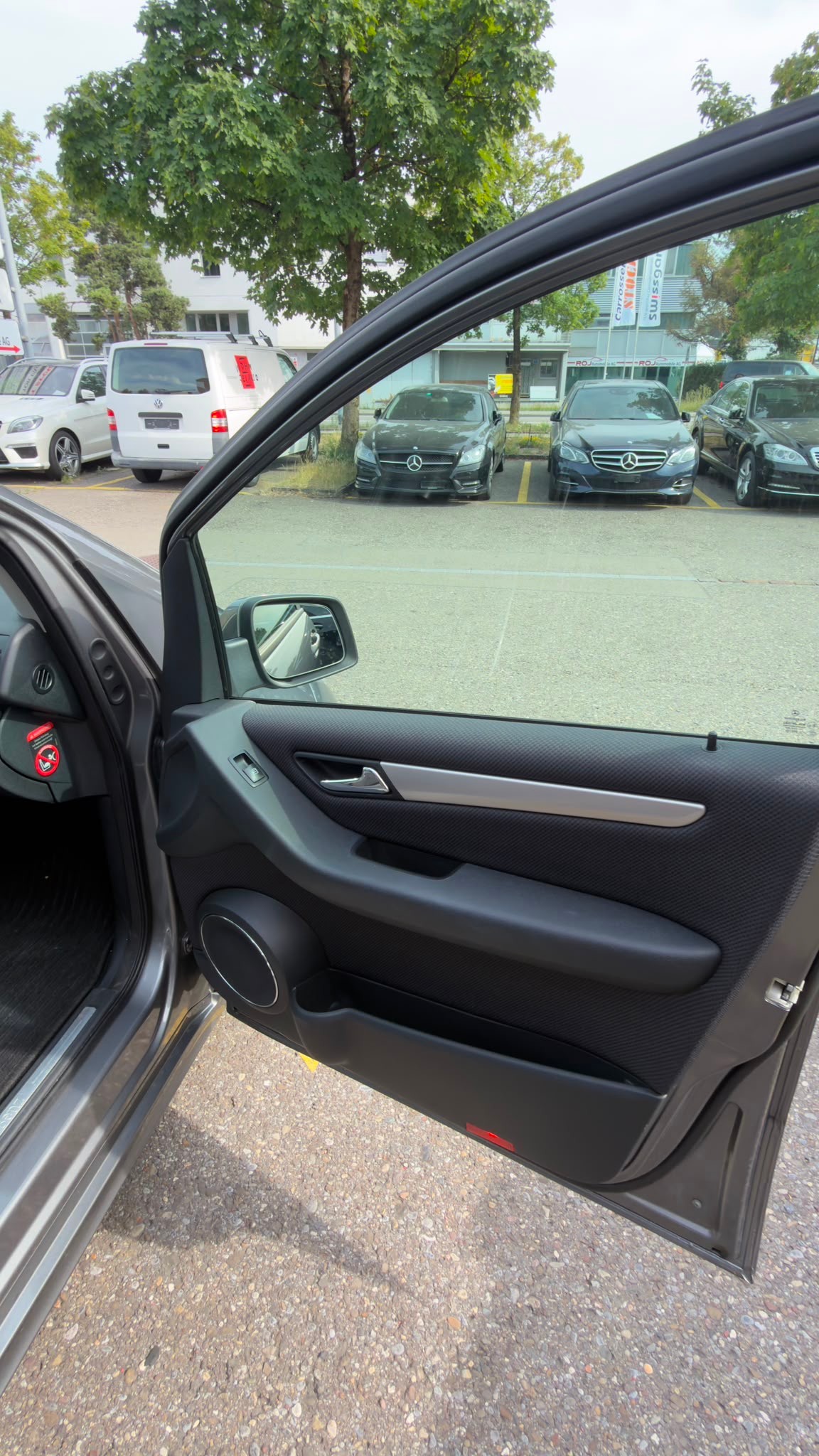 MERCEDES-BENZ A 180 Avantgarde Selection Autotronic-image-14