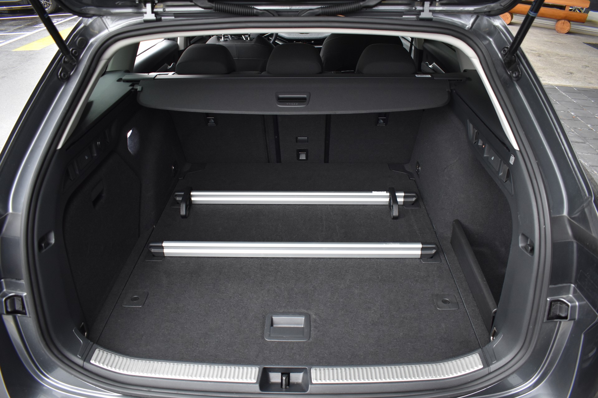 SKODA Superb Combi 2.0 TDi Selection 4x4 DSG-image-10