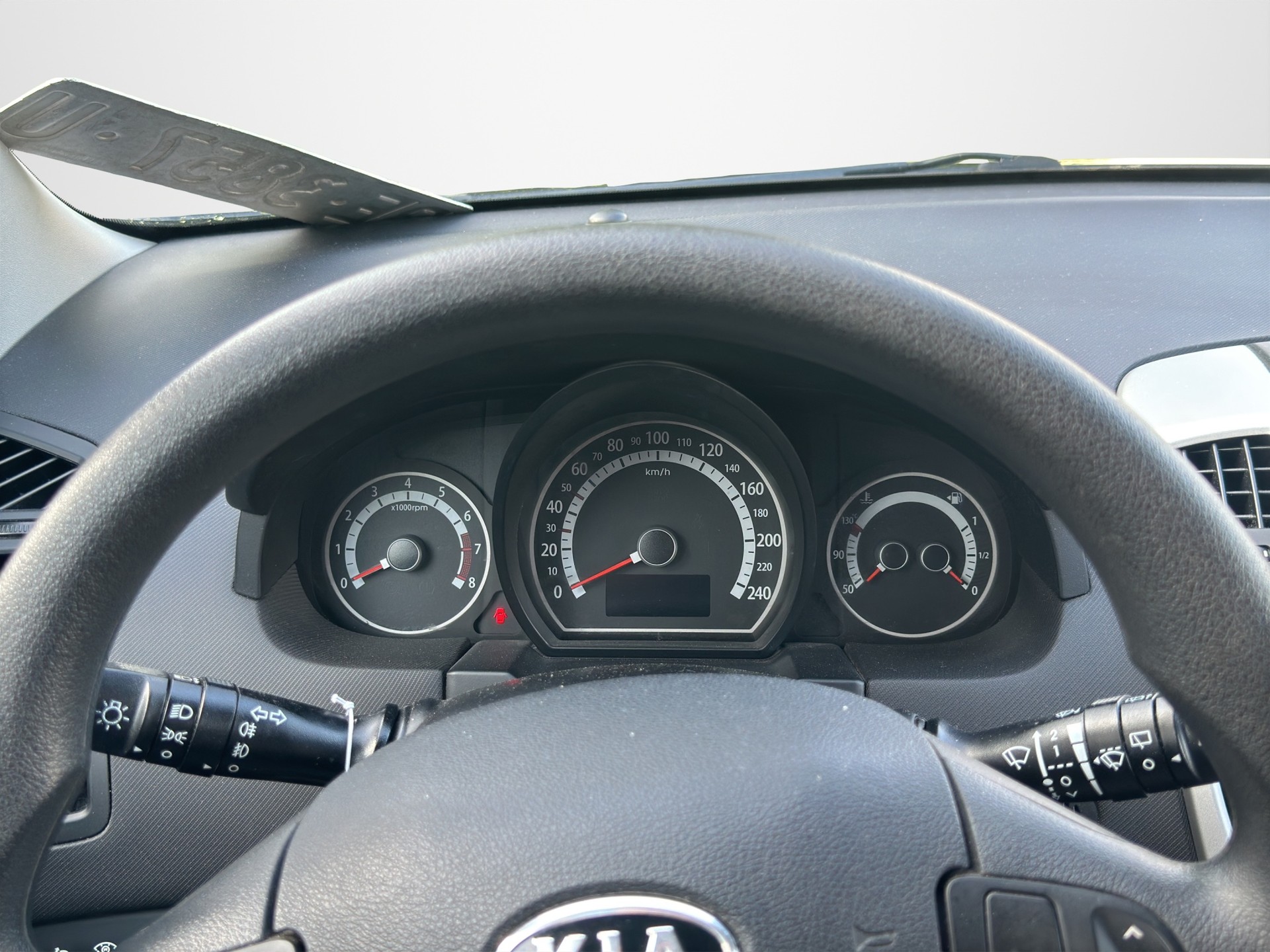 KIA Cee'd Sporty Wagon 1.4 16V Basic-image-10