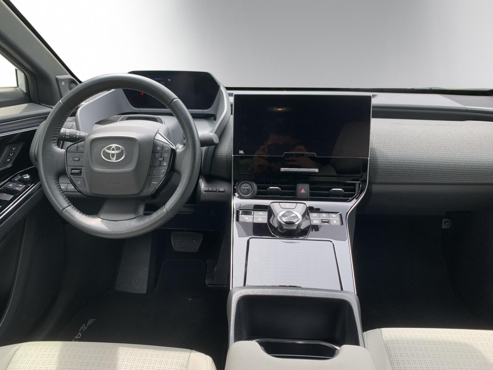 TOYOTA bZ4X Premium AWD-image-10