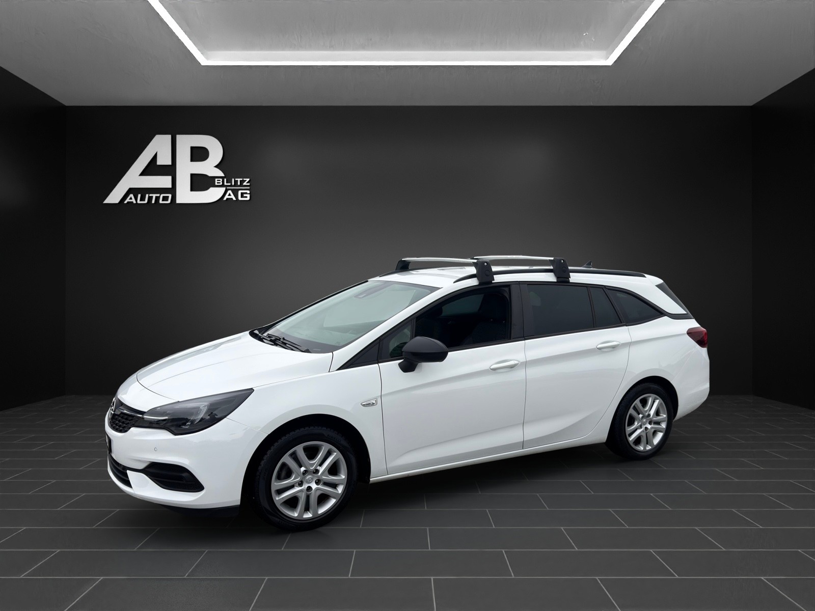 OPEL Astra Sports Tourer 1.2i Turbo Edition mit 145 PS-showroom-element-1