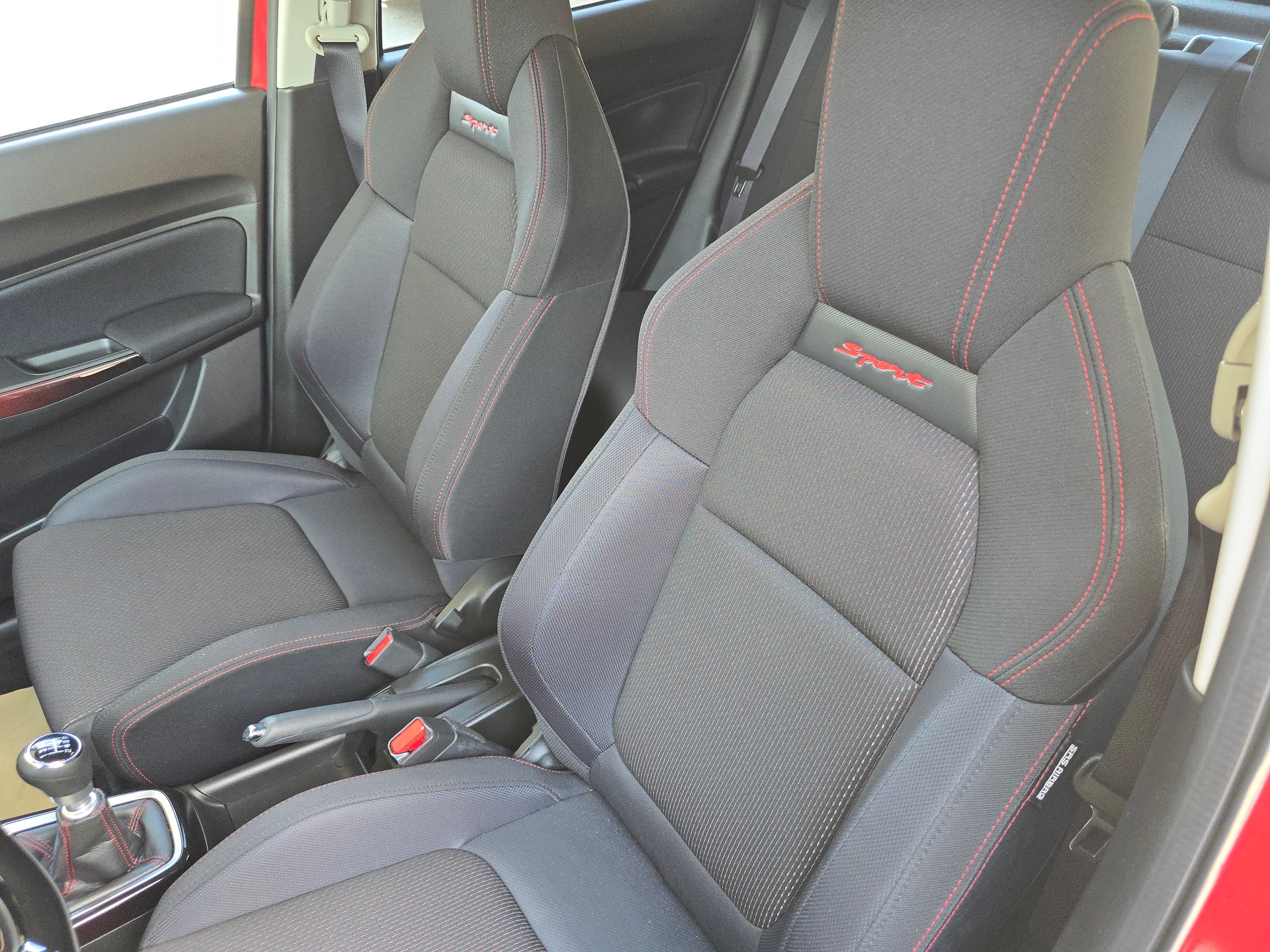 SUZUKI Swift Sport 1.4i 16V Compact Top Hybrid-image-6