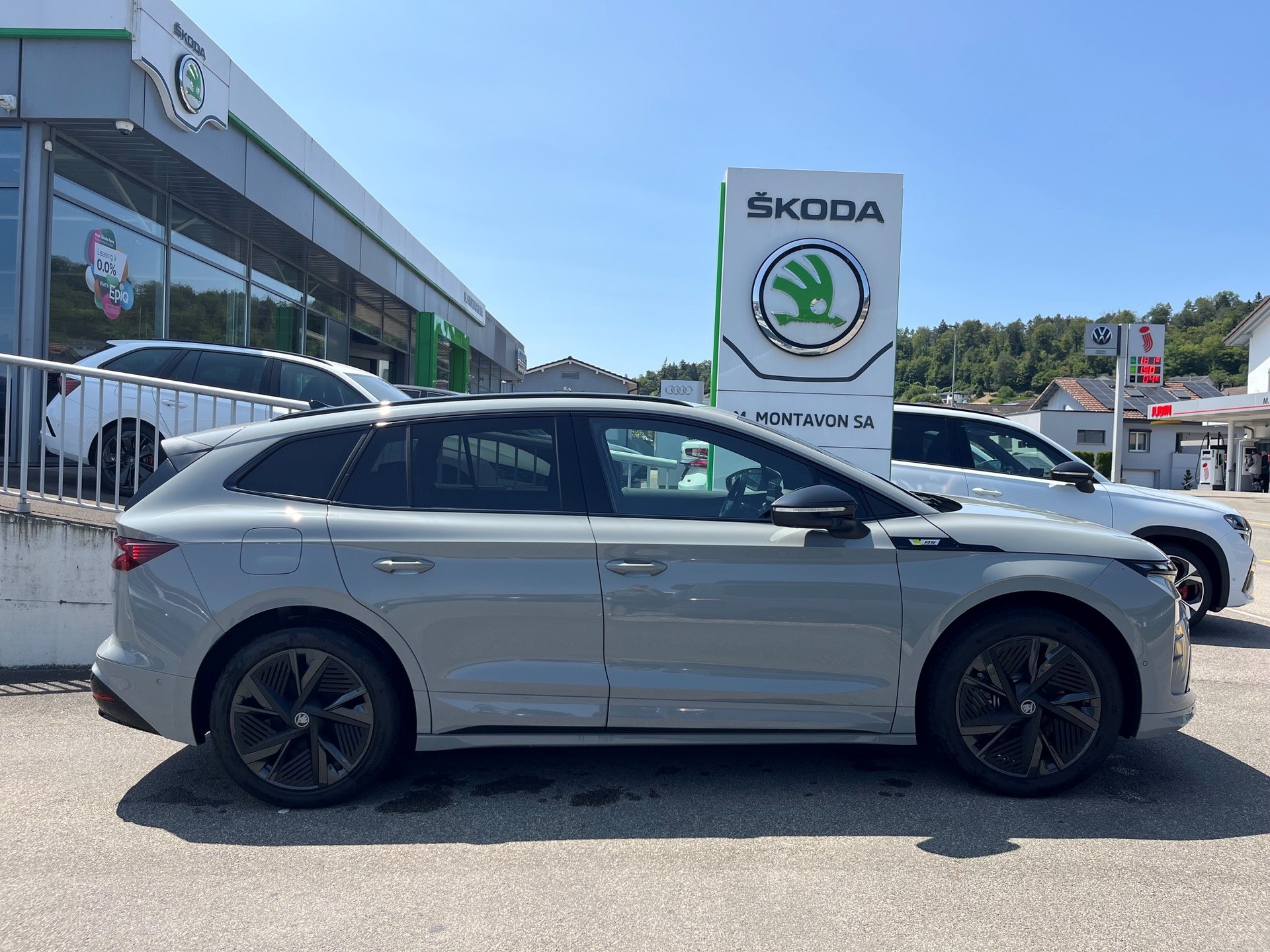 SKODA Enyaq 4x4 RS-image-2