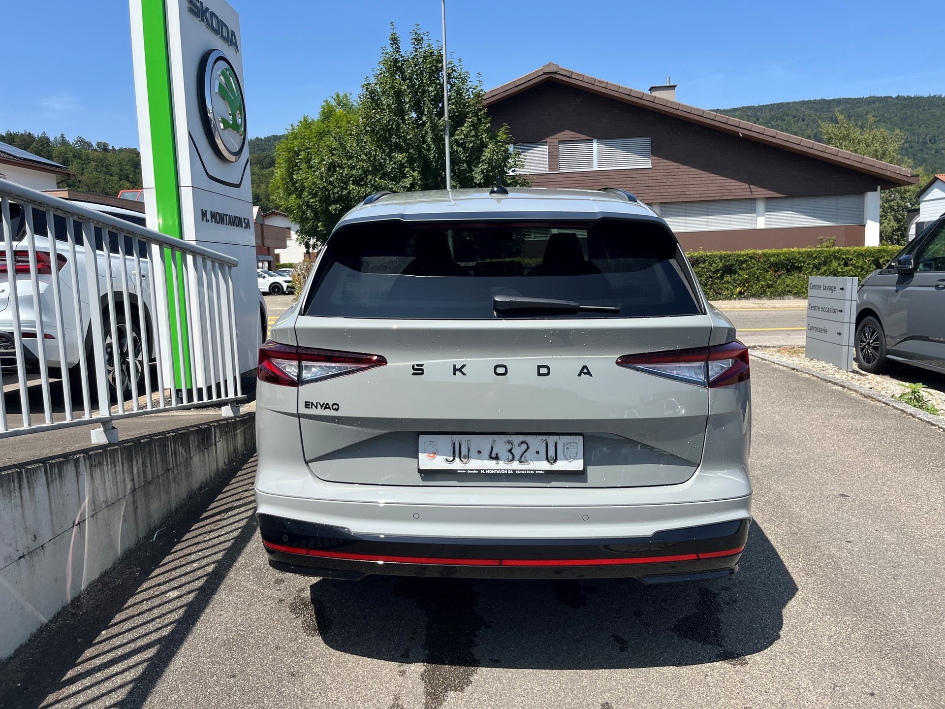 SKODA Enyaq 4x4 RS-image-3