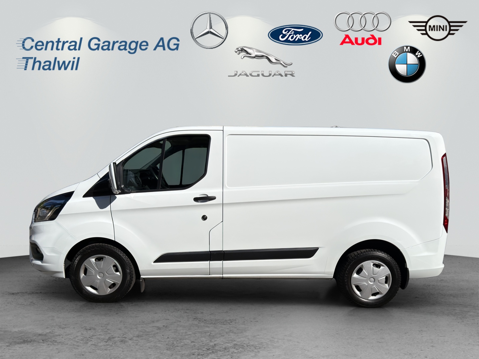 FORD Transit Custom Van 300 L1H1 Trend A-image-2