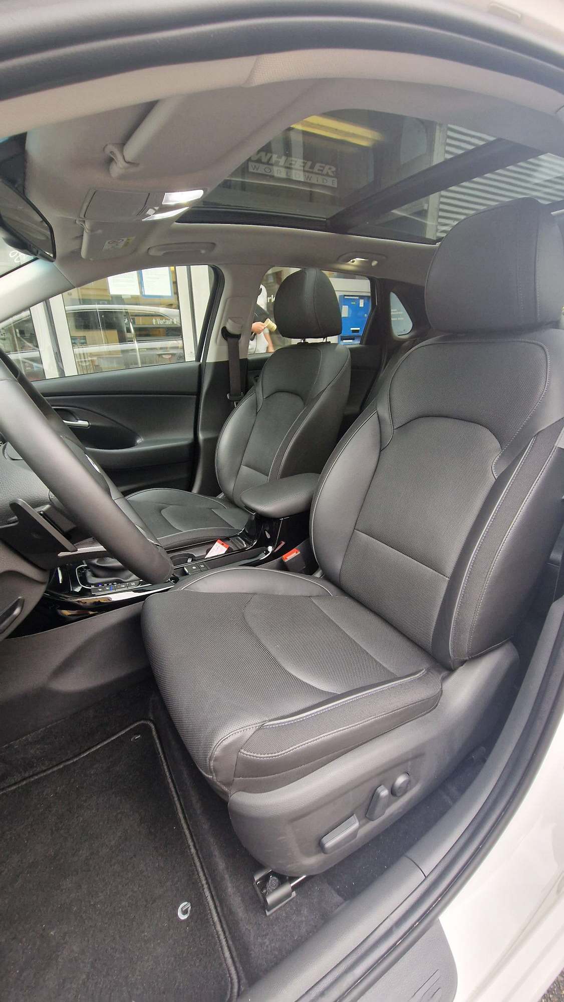 HYUNDAI i30 1.5 T-GDi Vertex-image-9