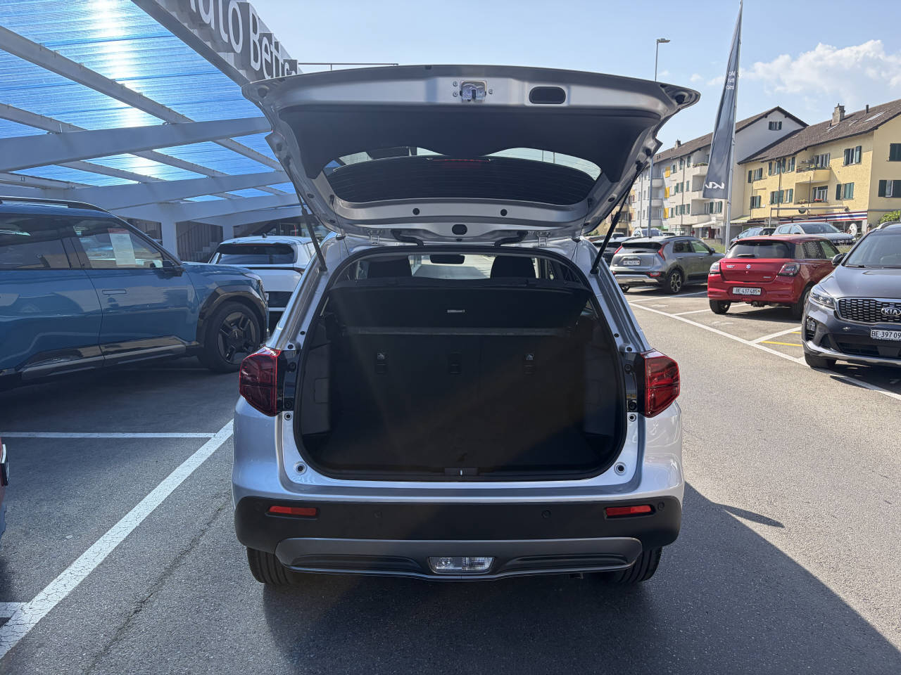 SUZUKI Vitara 1.4 T Sakura Hybrid 4x4-image-8