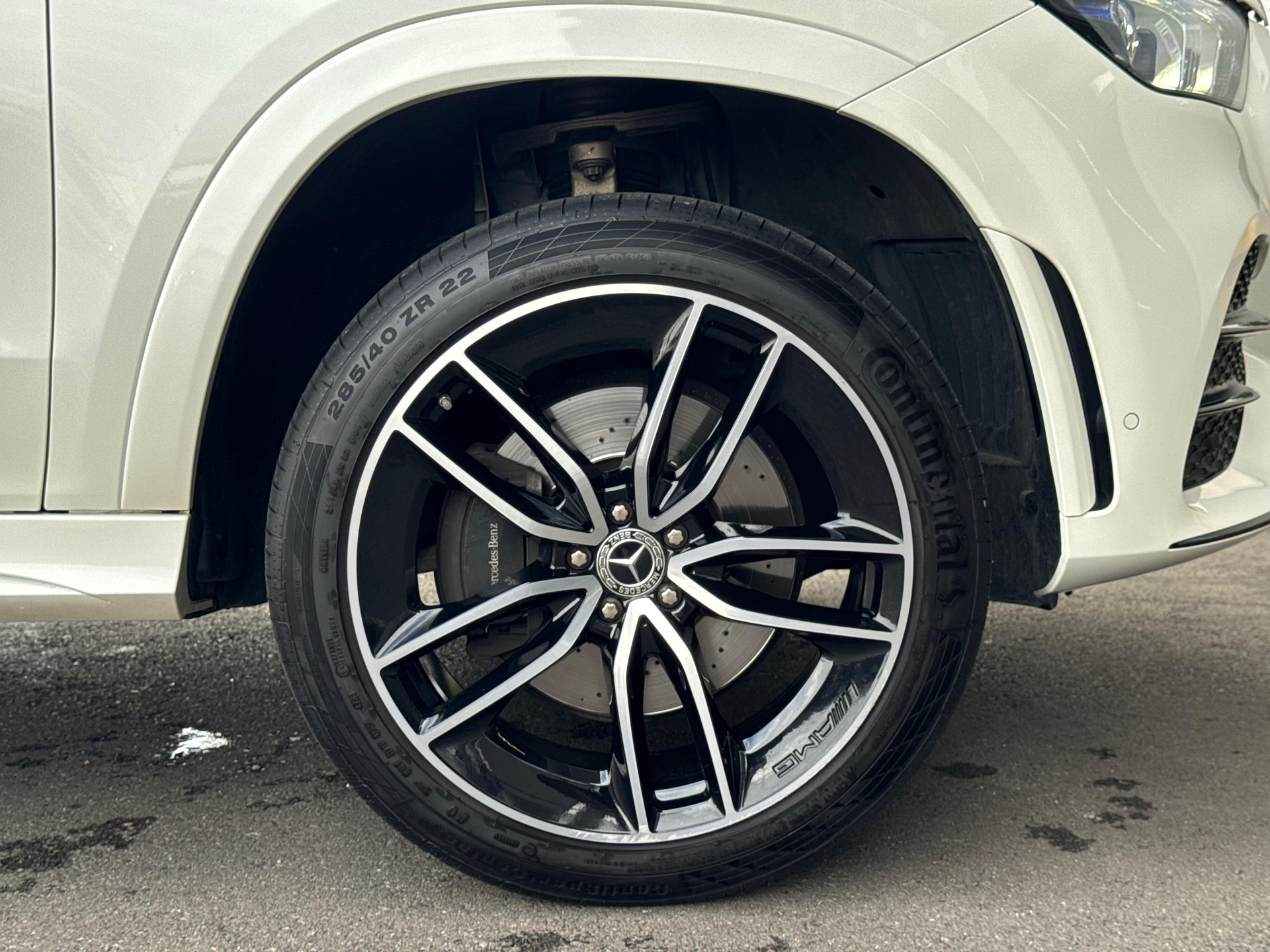 MERCEDES-BENZ GLE 400 d 4Matic AMG Line 9G-Tronic 7-Plätzer-image-31