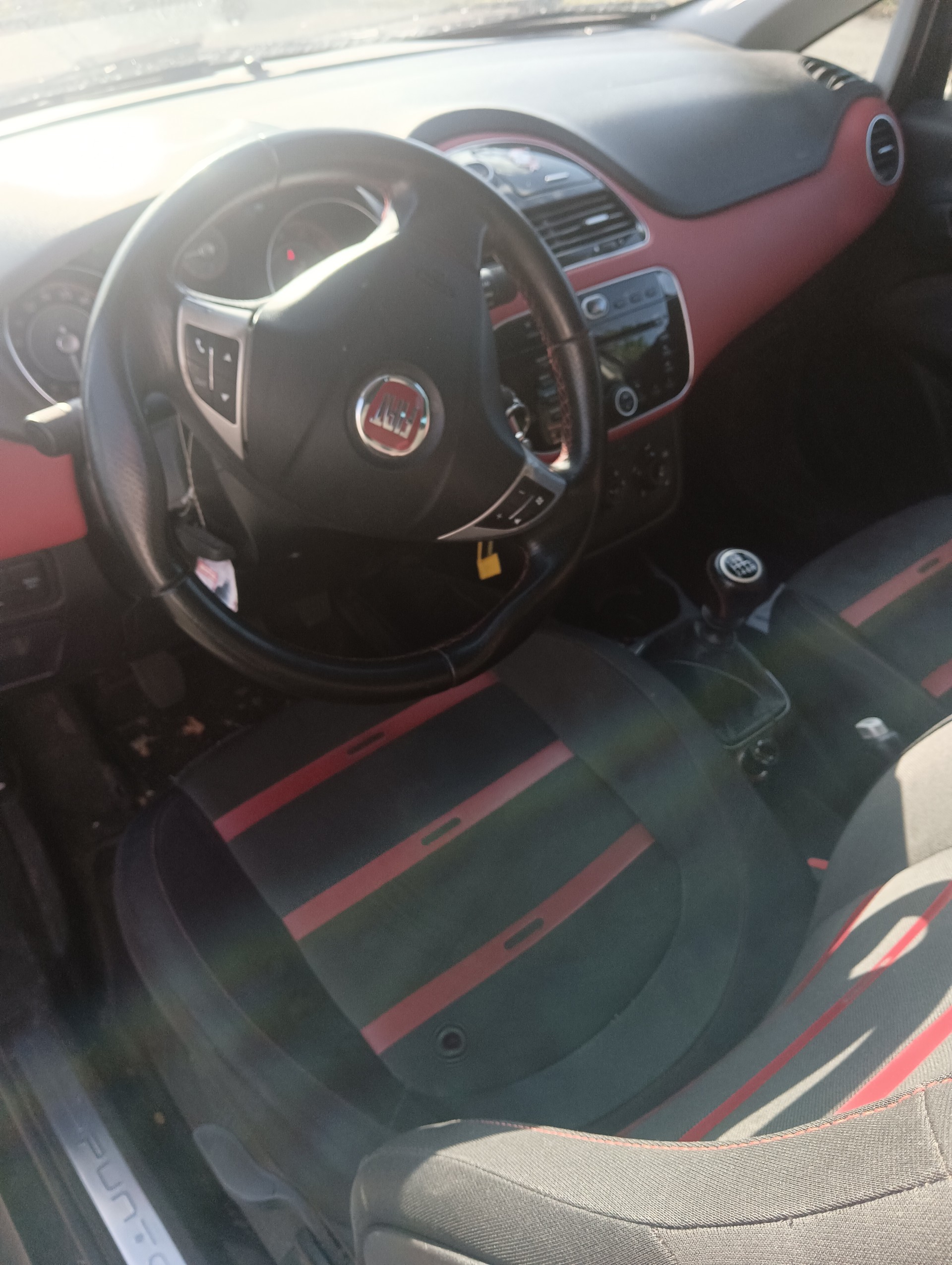 FIAT Punto Evo 1.4 16V Sporting-image-6