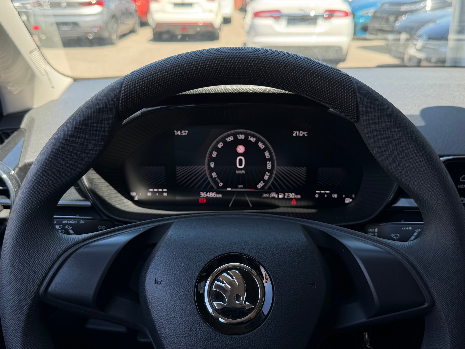 SKODA Fabia 1.0 MPI Selection-image-7