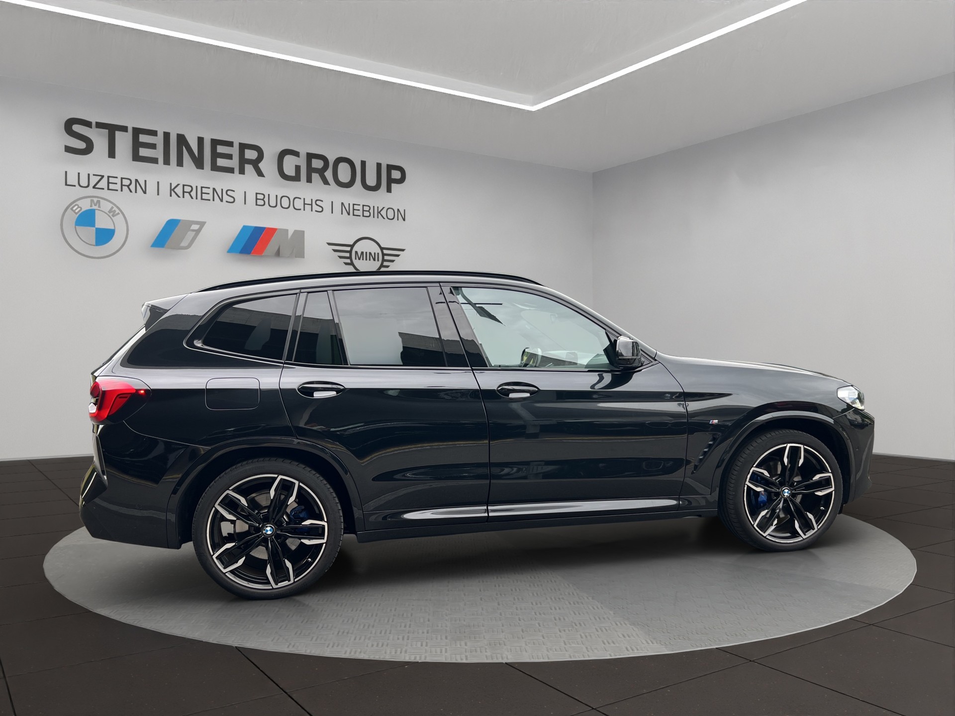 BMW X3 M40i Travel-image-3