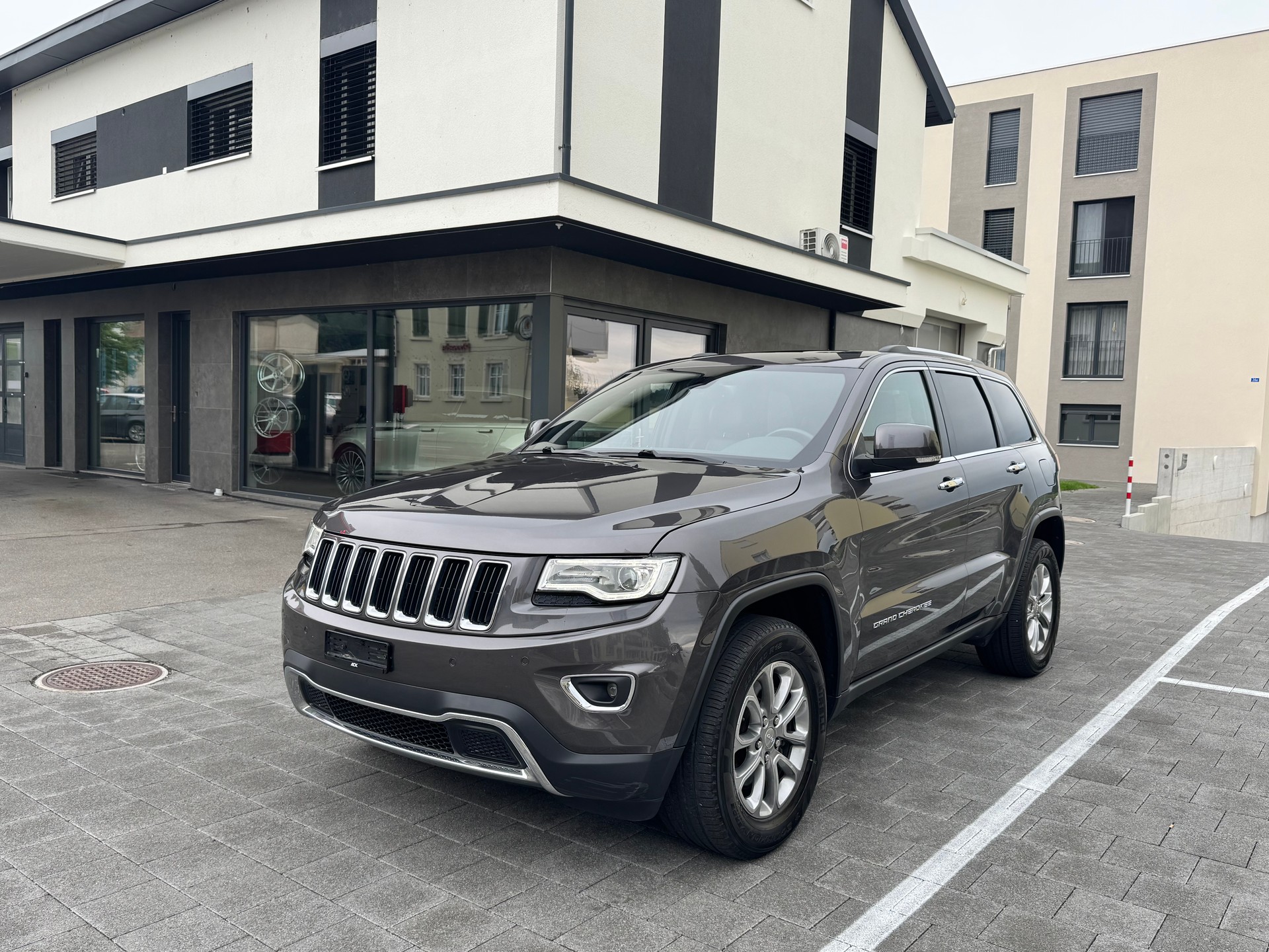 JEEP Grand Cherokee 3.0 CRD Platium Edition Anhängerkupplung-image-0
