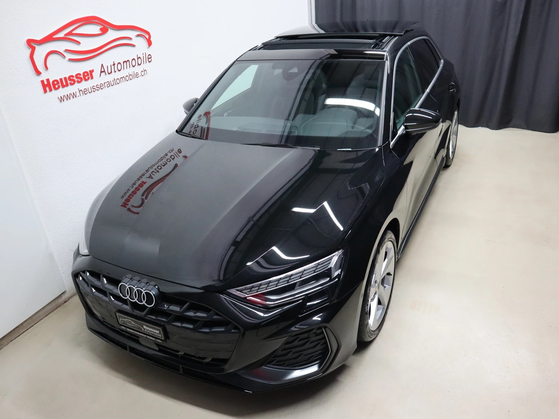 AUDI A3 Sportback 35 TFSI S Line S-tronic - Panorama - Matrix LED - Sportsitze - SONOS - Kamera - 150 PS-image-2