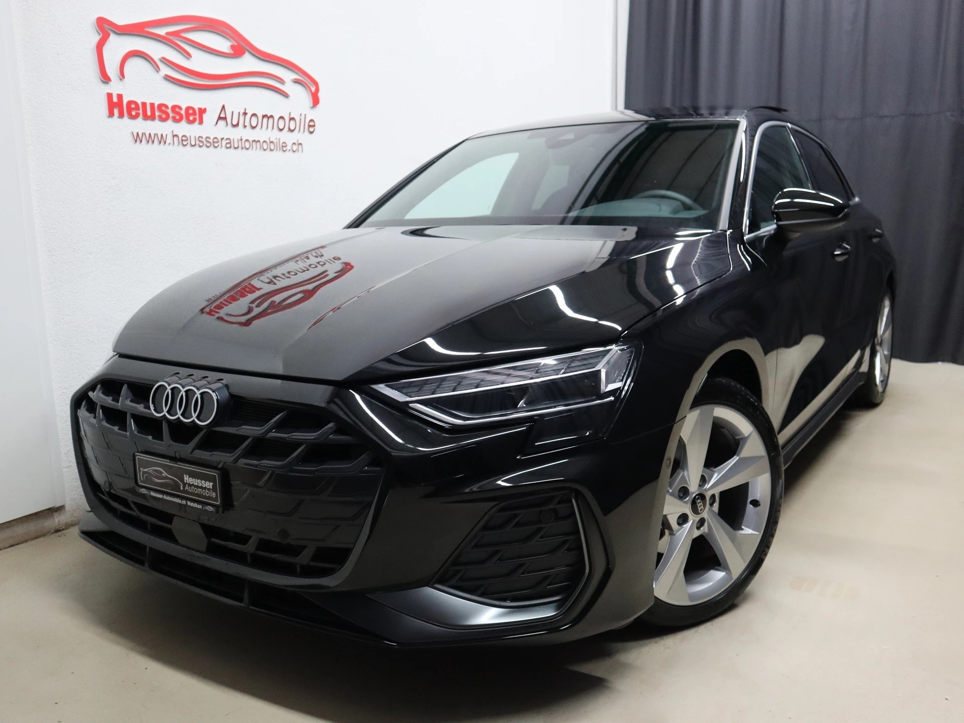 AUDI A3 Sportback 35 TFSI S Line S-tronic - Panorama - Matrix LED - Sportsitze - SONOS - Kamera - 150 PS-image-0