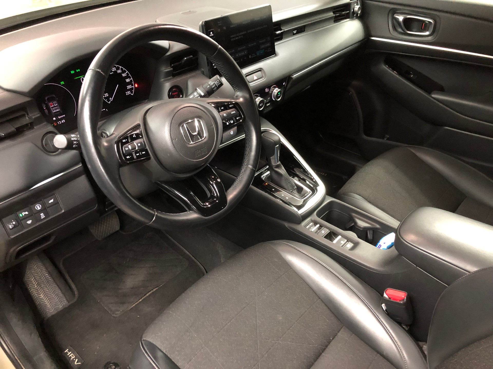 HONDA HR-V 1.5i-MMD Advance CVT-image-9