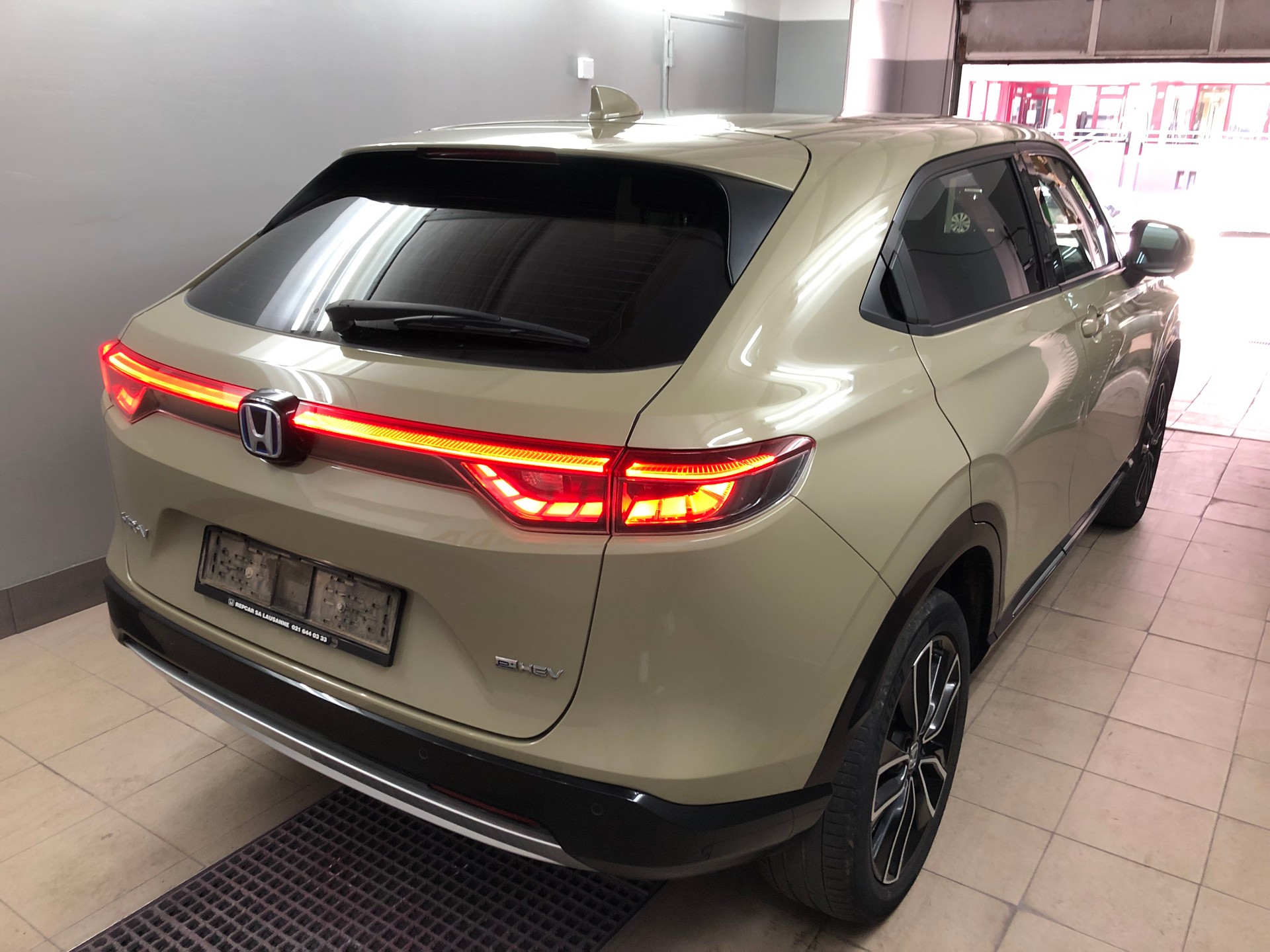 HONDA HR-V 1.5i-MMD Advance CVT-image-4
