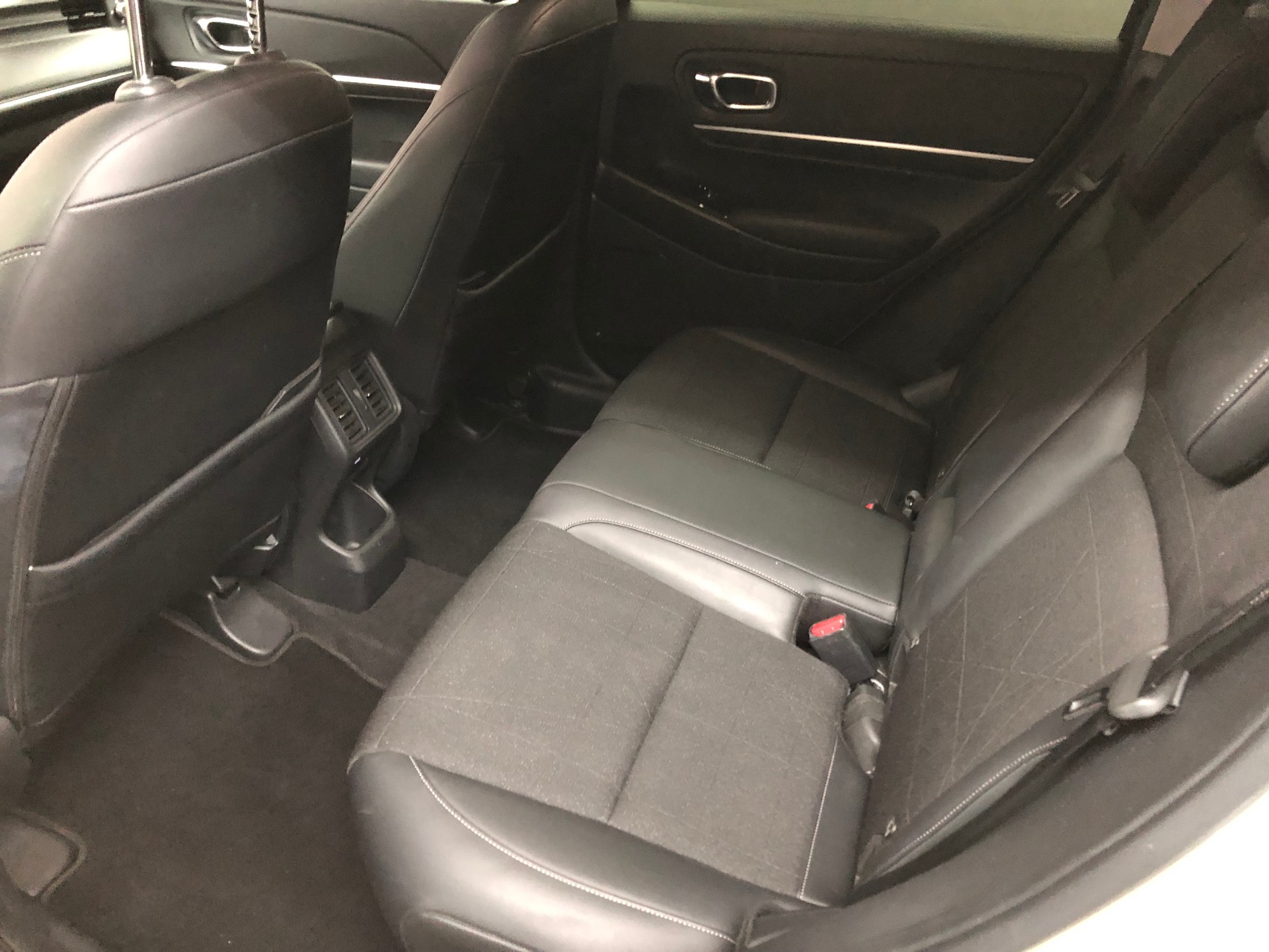 HONDA HR-V 1.5i-MMD Advance CVT-image-5