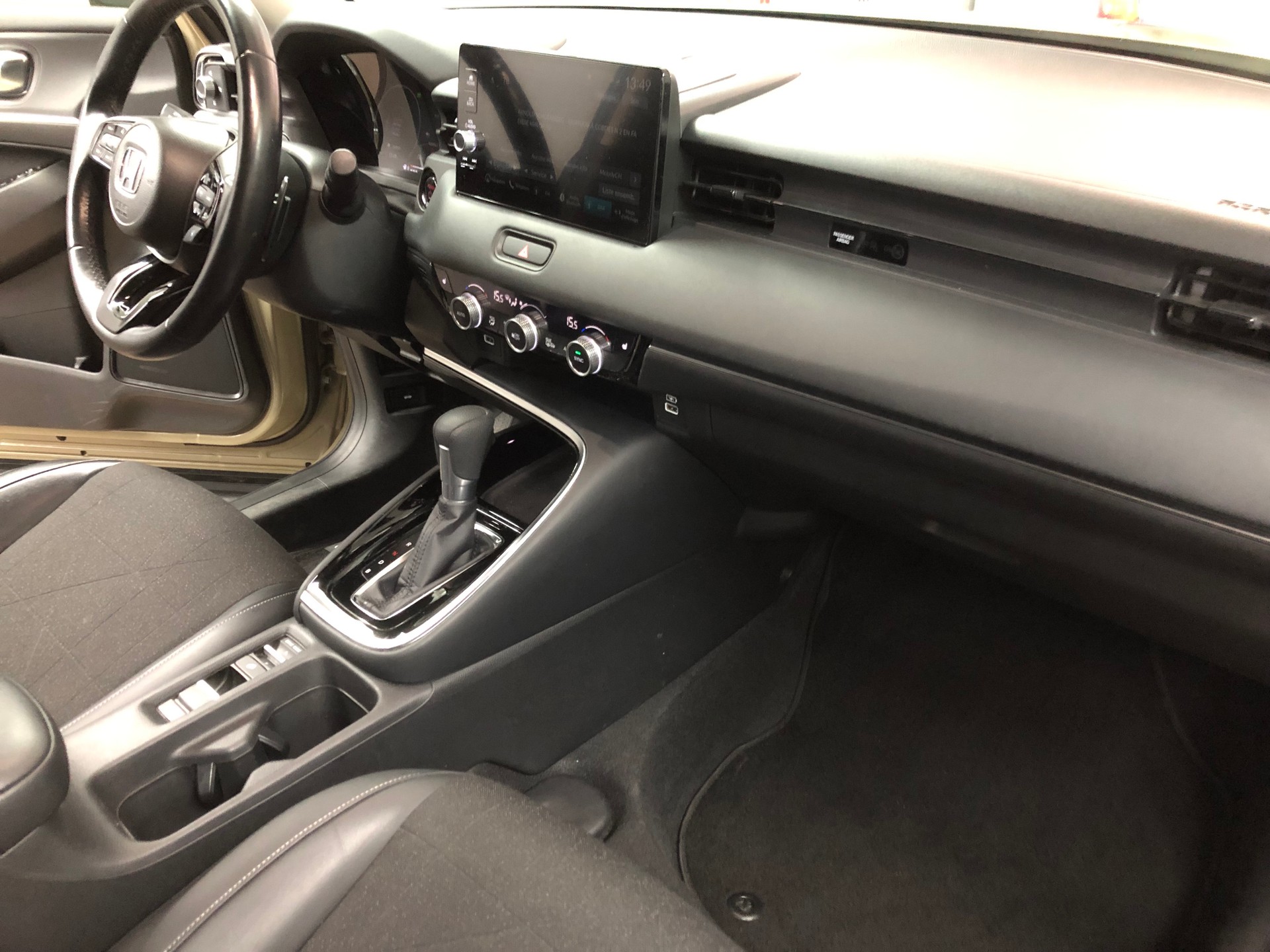 HONDA HR-V 1.5i-MMD Advance CVT-image-7