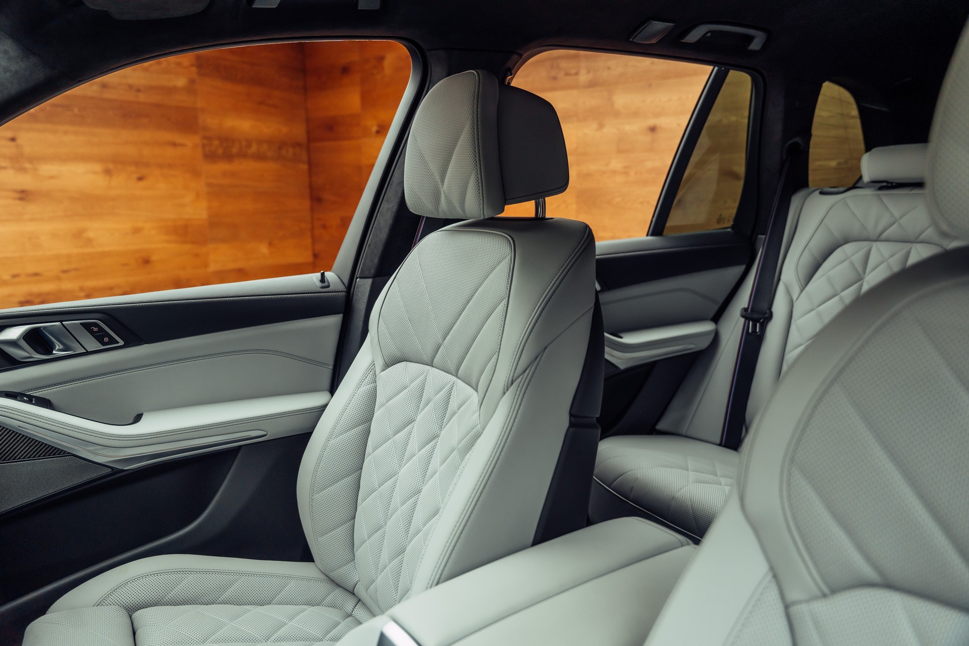 BMW X5 xDrive 48V M60i M Sport Pro Steptronic-image-6