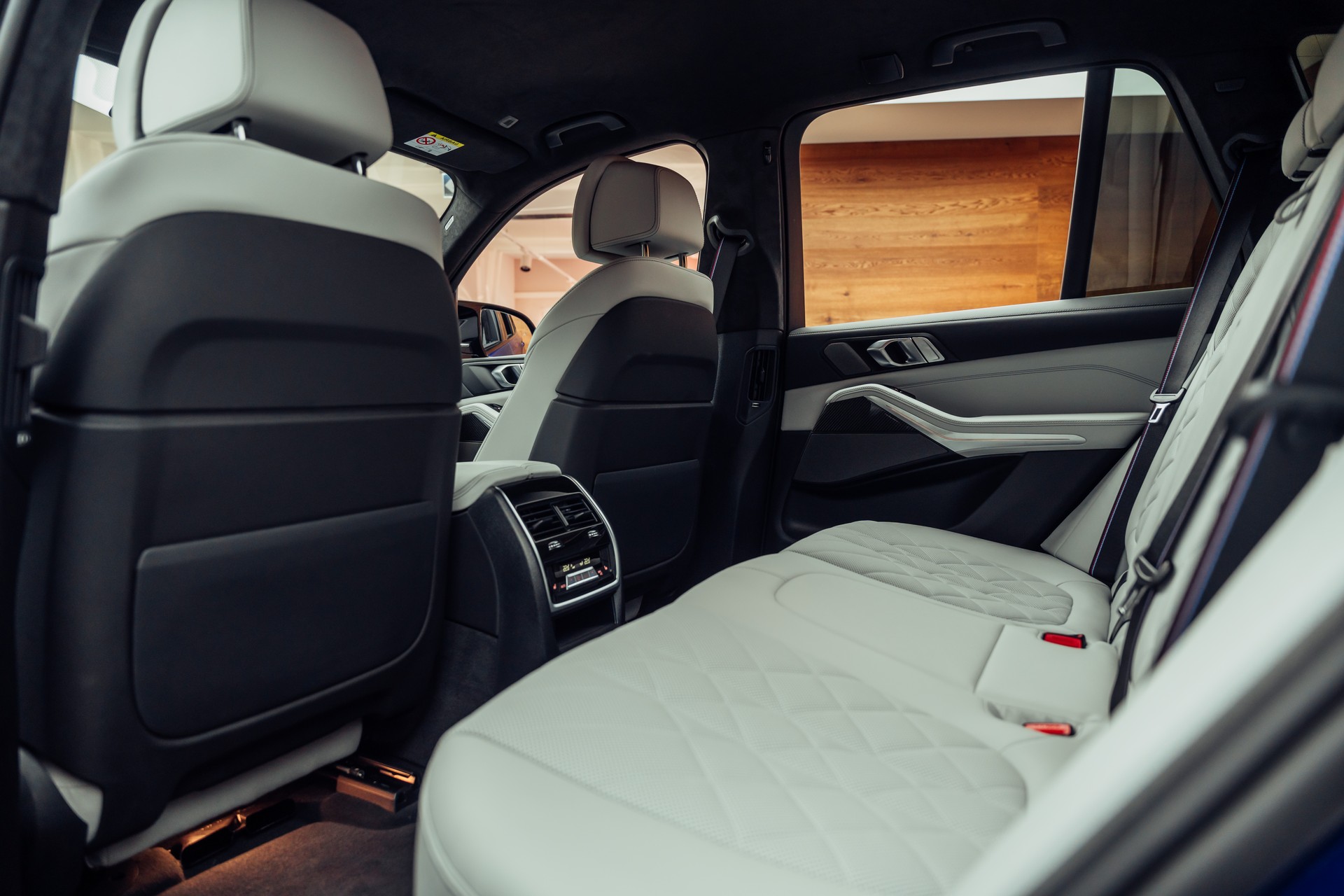 BMW X5 xDrive 48V M60i M Sport Pro Steptronic-image-9