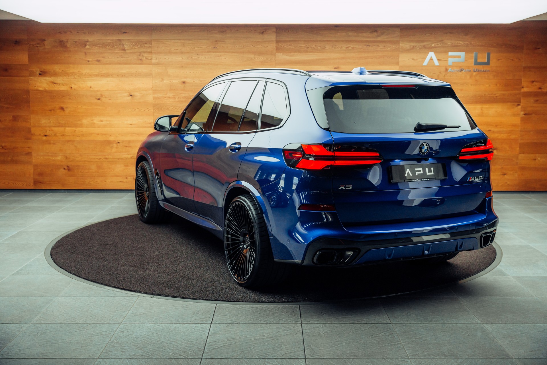 BMW X5 xDrive 48V M60i M Sport Pro Steptronic-showroom-element-2