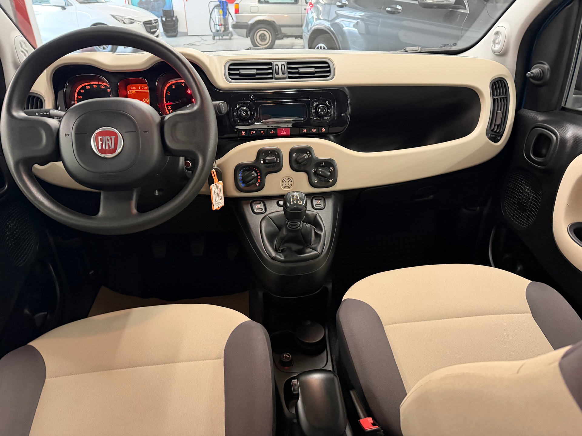 FIAT Panda 0.9 Twinair Turbo Lounge-image-9