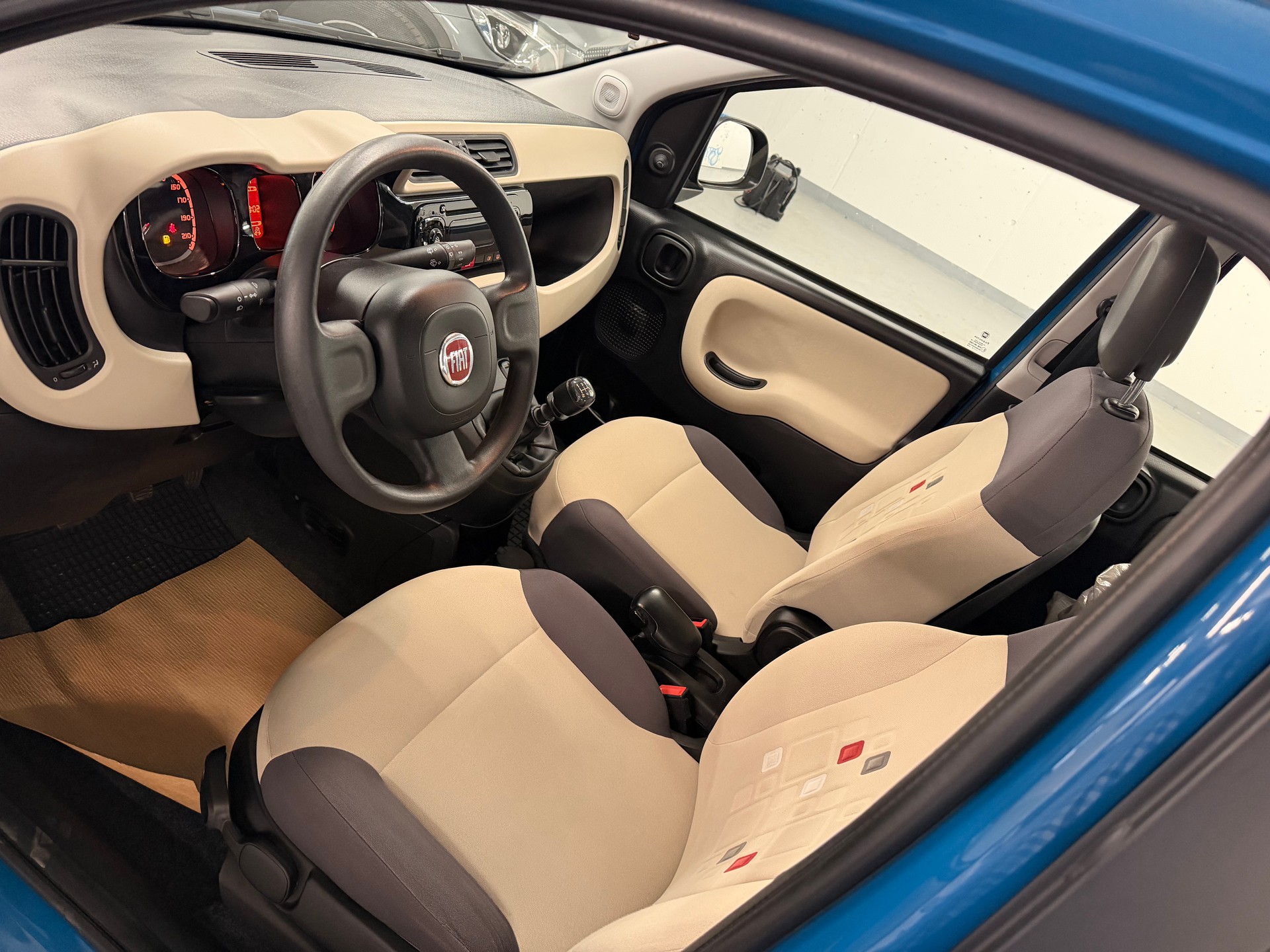 FIAT Panda 0.9 Twinair Turbo Lounge-image-6
