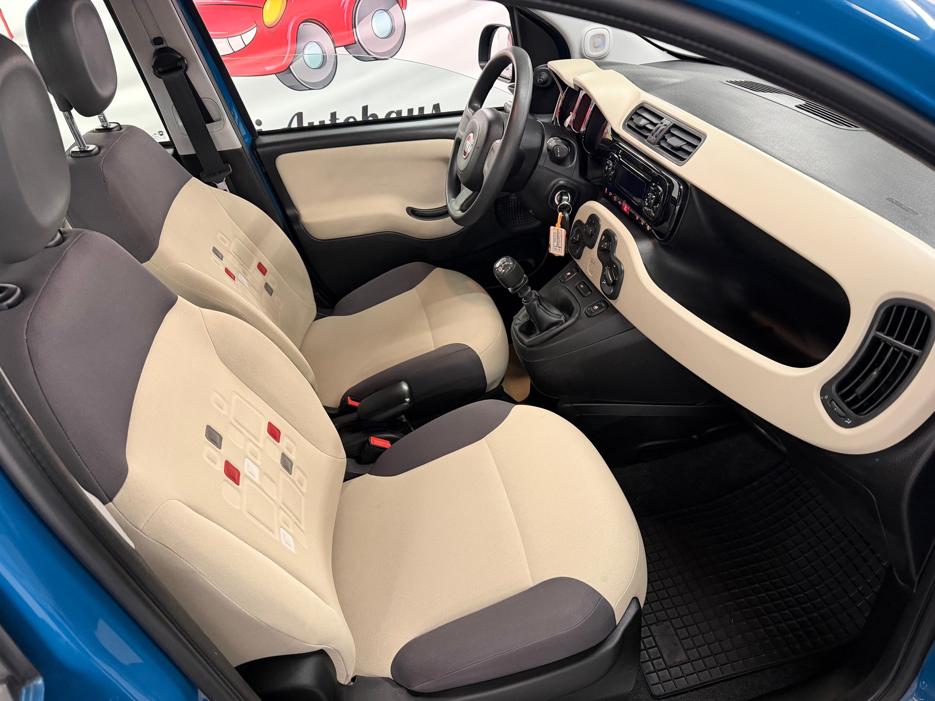 FIAT Panda 0.9 Twinair Turbo Lounge-image-11