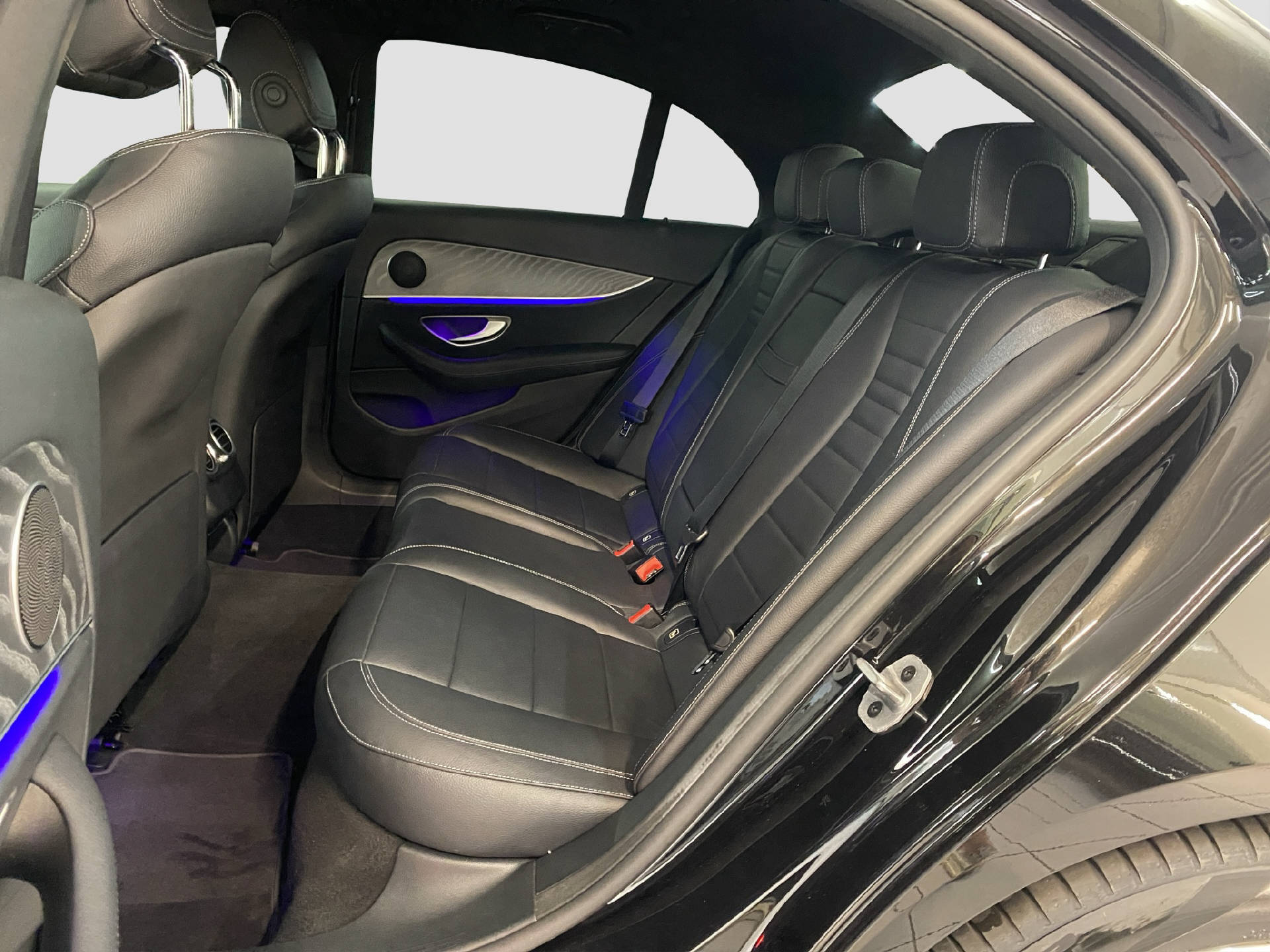 MERCEDES-BENZ E 200 Avantgarde 4MATIC-image-11
