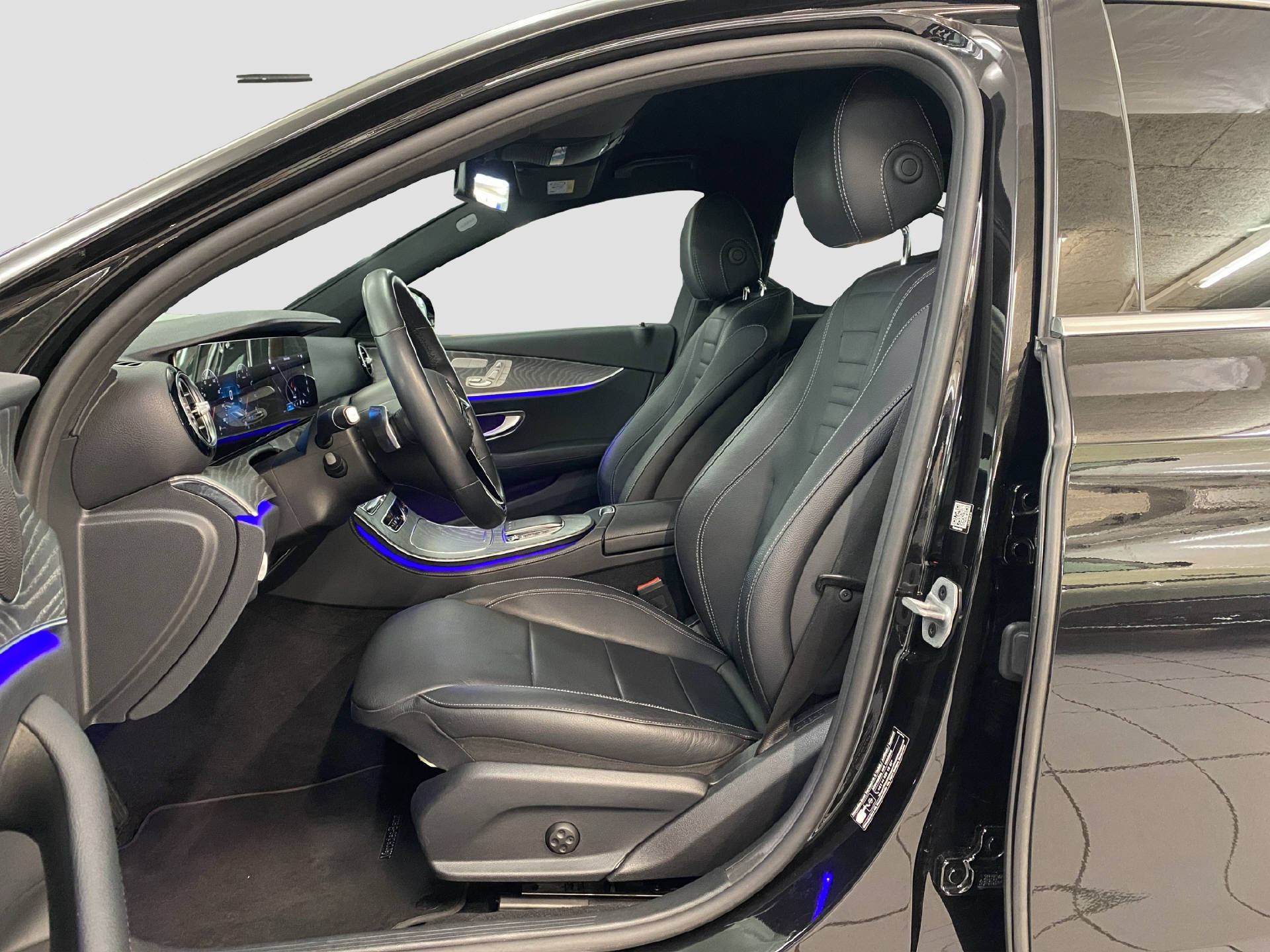 MERCEDES-BENZ E 200 Avantgarde 4MATIC-image-6