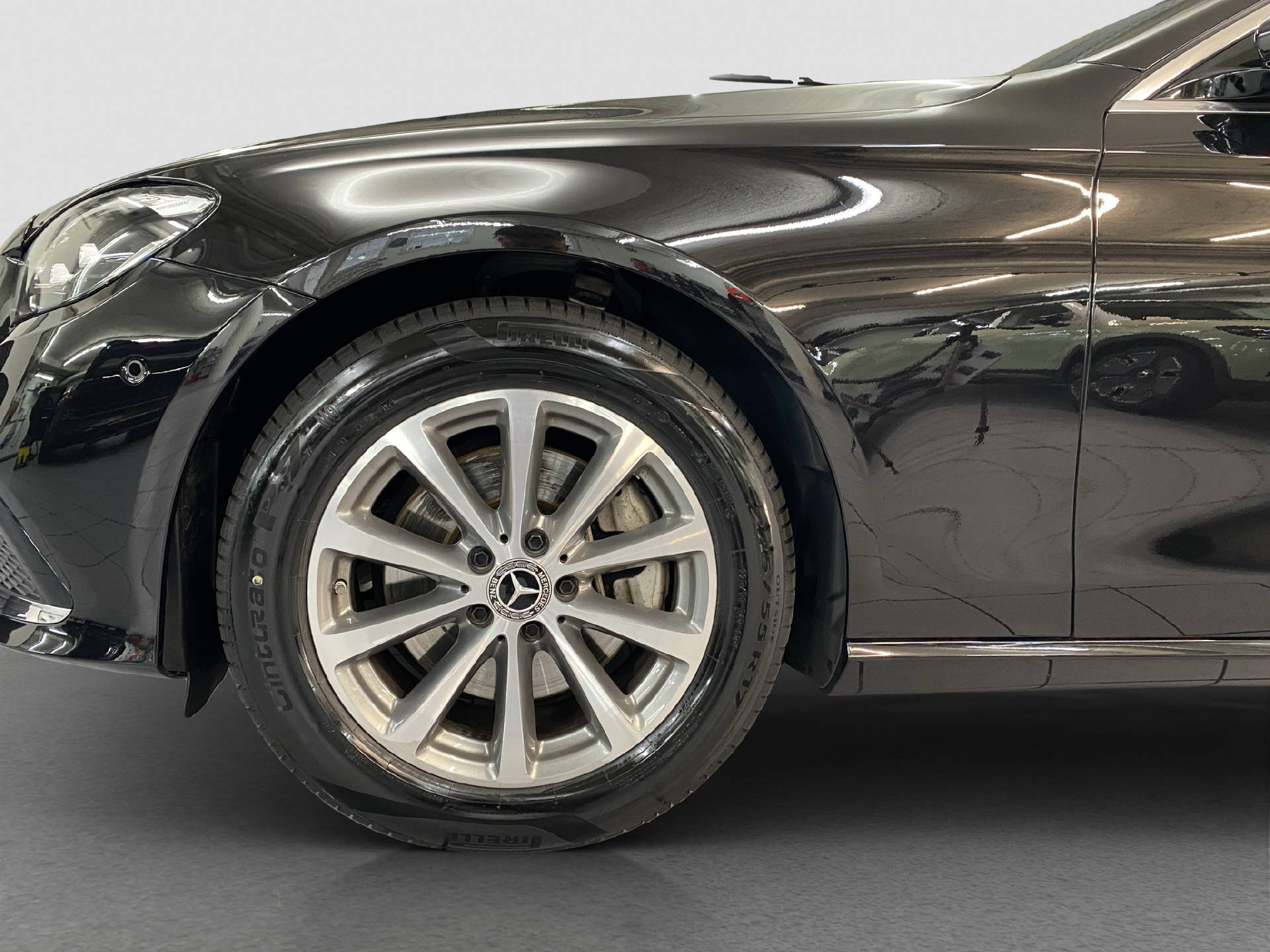 MERCEDES-BENZ E 200 Avantgarde 4MATIC-image-5