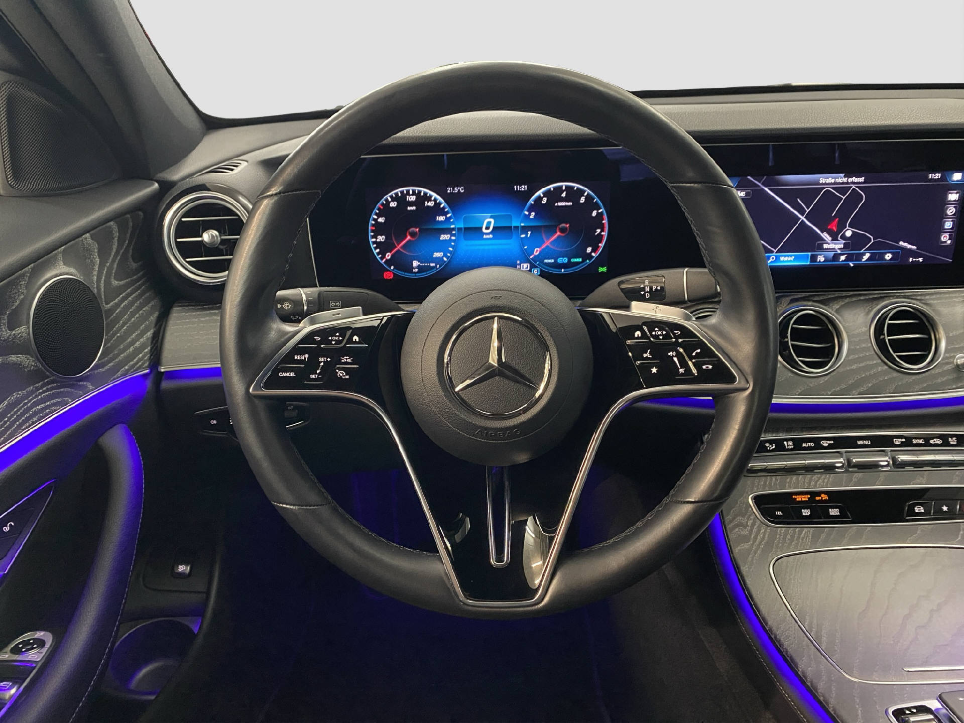 MERCEDES-BENZ E 200 Avantgarde 4MATIC-image-8