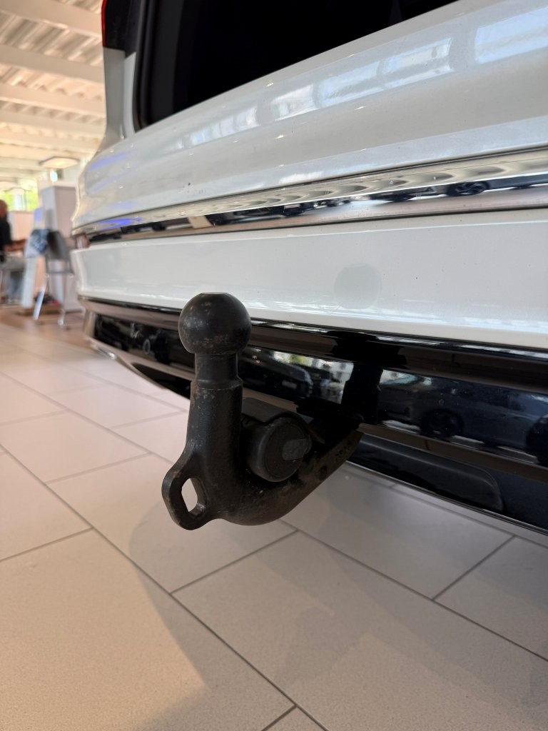 VW Tiguan 2.0 TDI SCR Highline 4Motion DSG-image-4