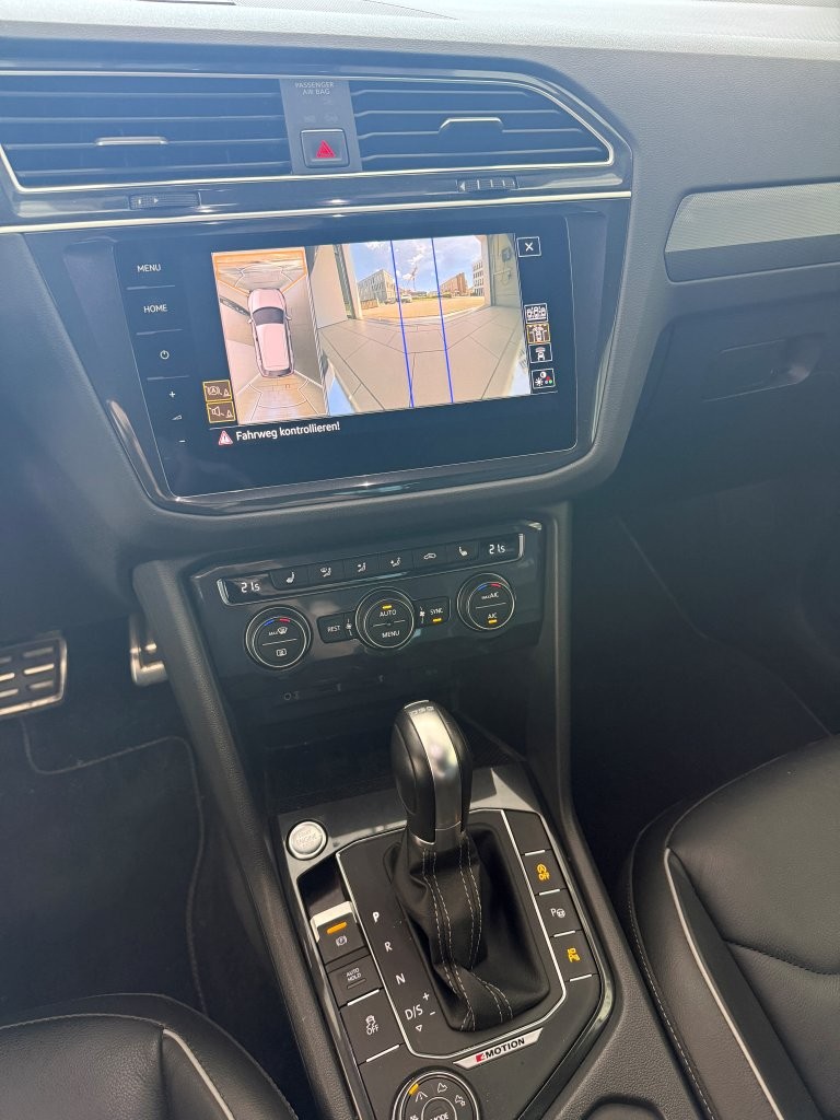 VW Tiguan 2.0 TDI SCR Highline 4Motion DSG-image-8