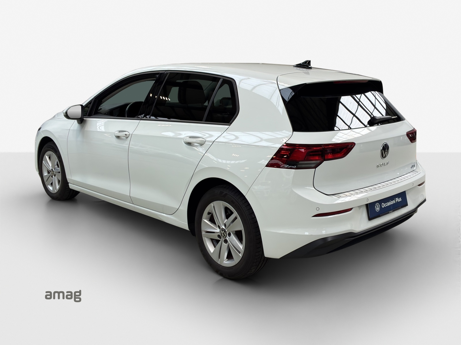 VW Golf 1.0 eTSI mHEV ACTLife DSG-image-2