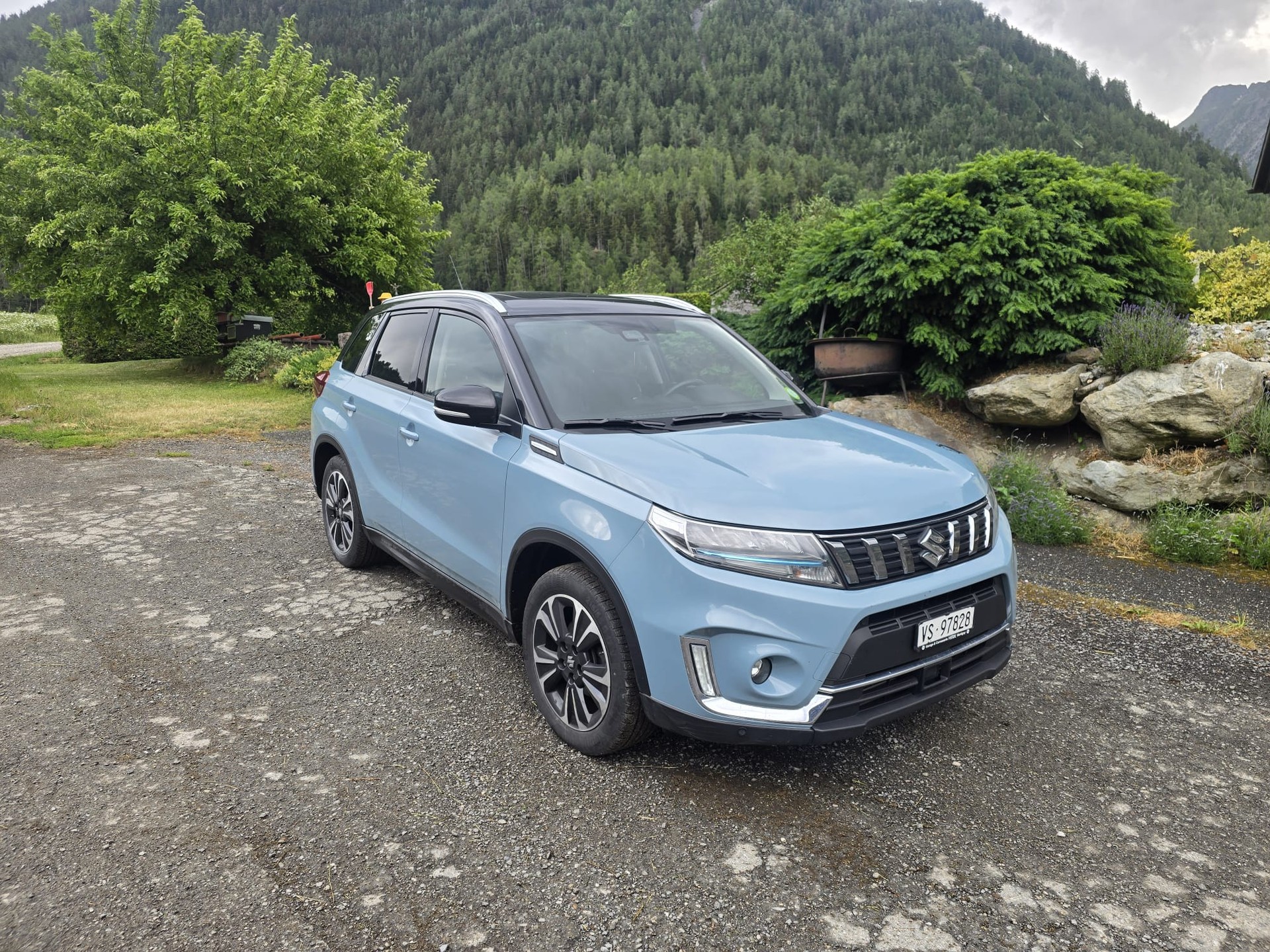 SUZUKI 1.4 T Compact Top Hybrid 4x4-image-0