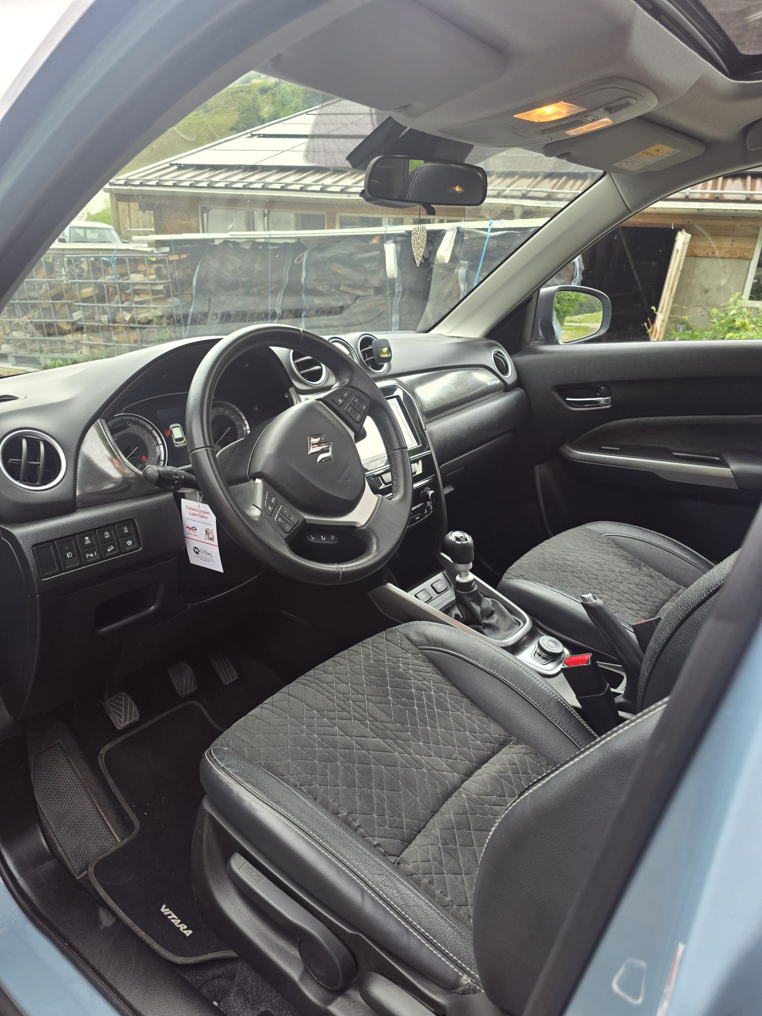 SUZUKI 1.4 T Compact Top Hybrid 4x4-image-3