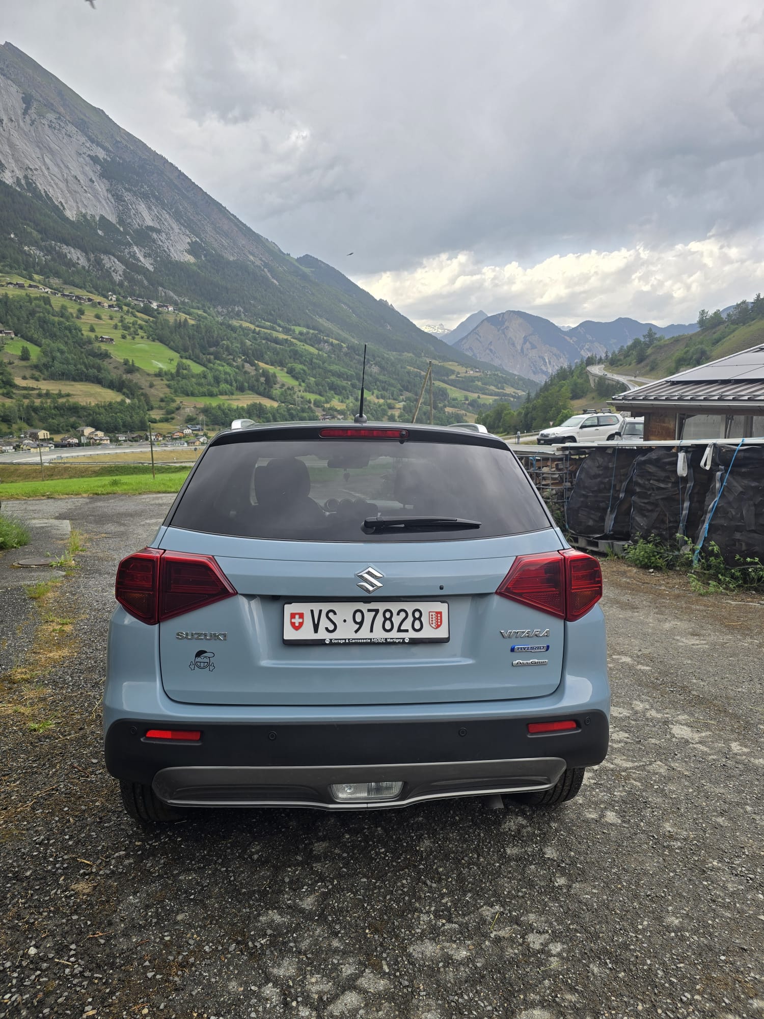 SUZUKI 1.4 T Compact Top Hybrid 4x4-image-2